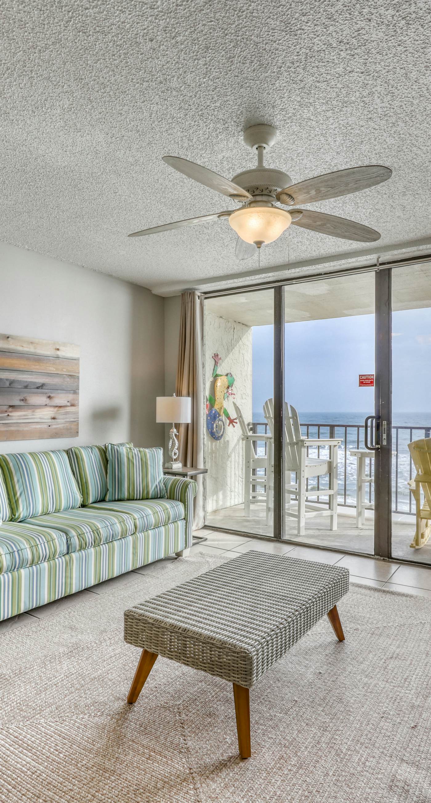 Gulf front condo with great views, shared pools & beach access