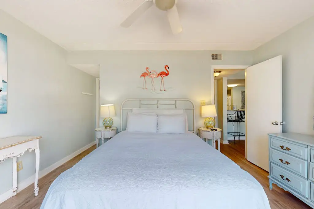 Beachfront condo with Gulf views, outdoor pool, large wrap-around balcony, & W&D