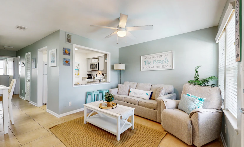 Charming condo near beach & entertainment with shared pool