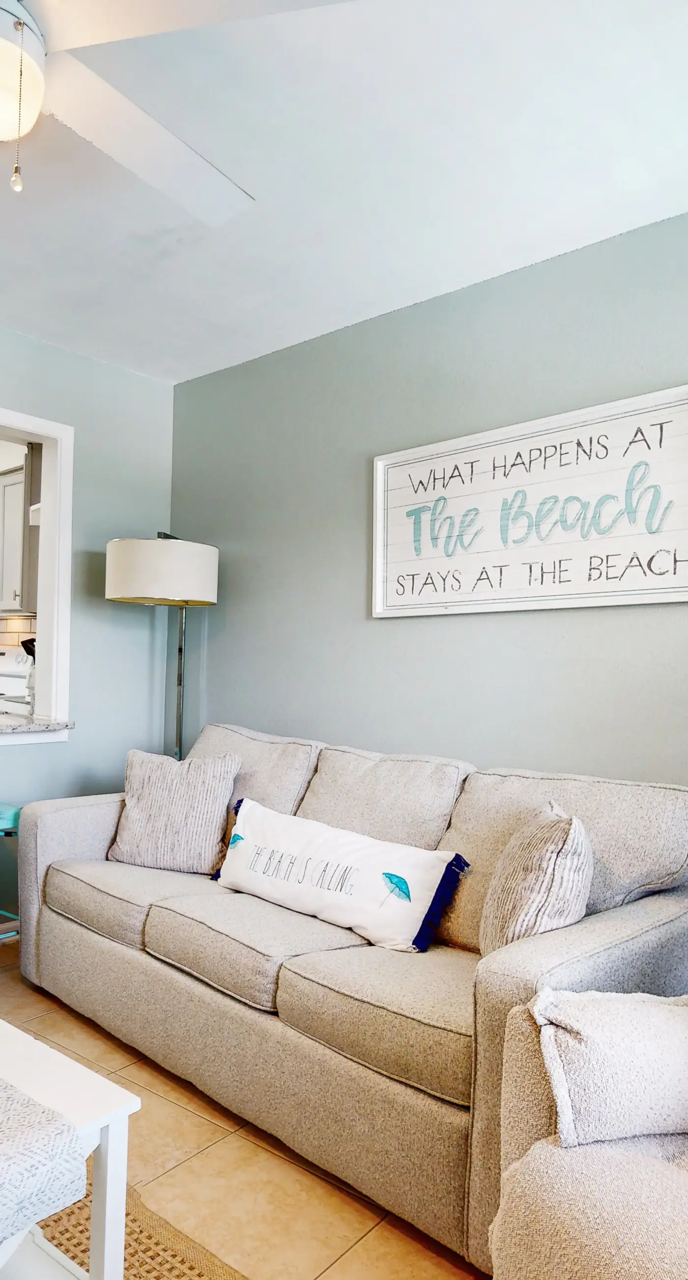 Charming condo near beach & entertainment with shared pool