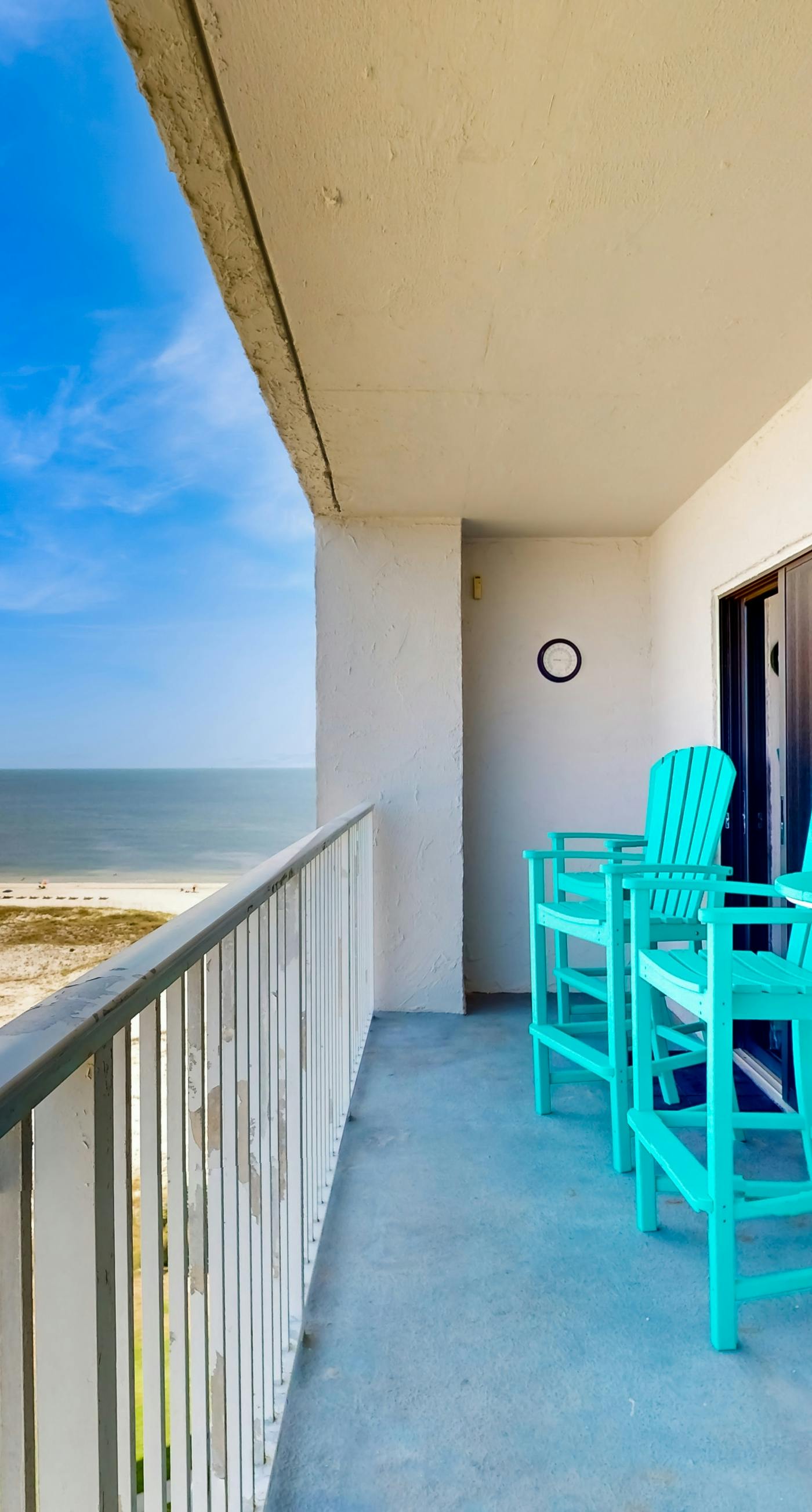 Top floor condo with panoramic gulf and bay views and beach gear