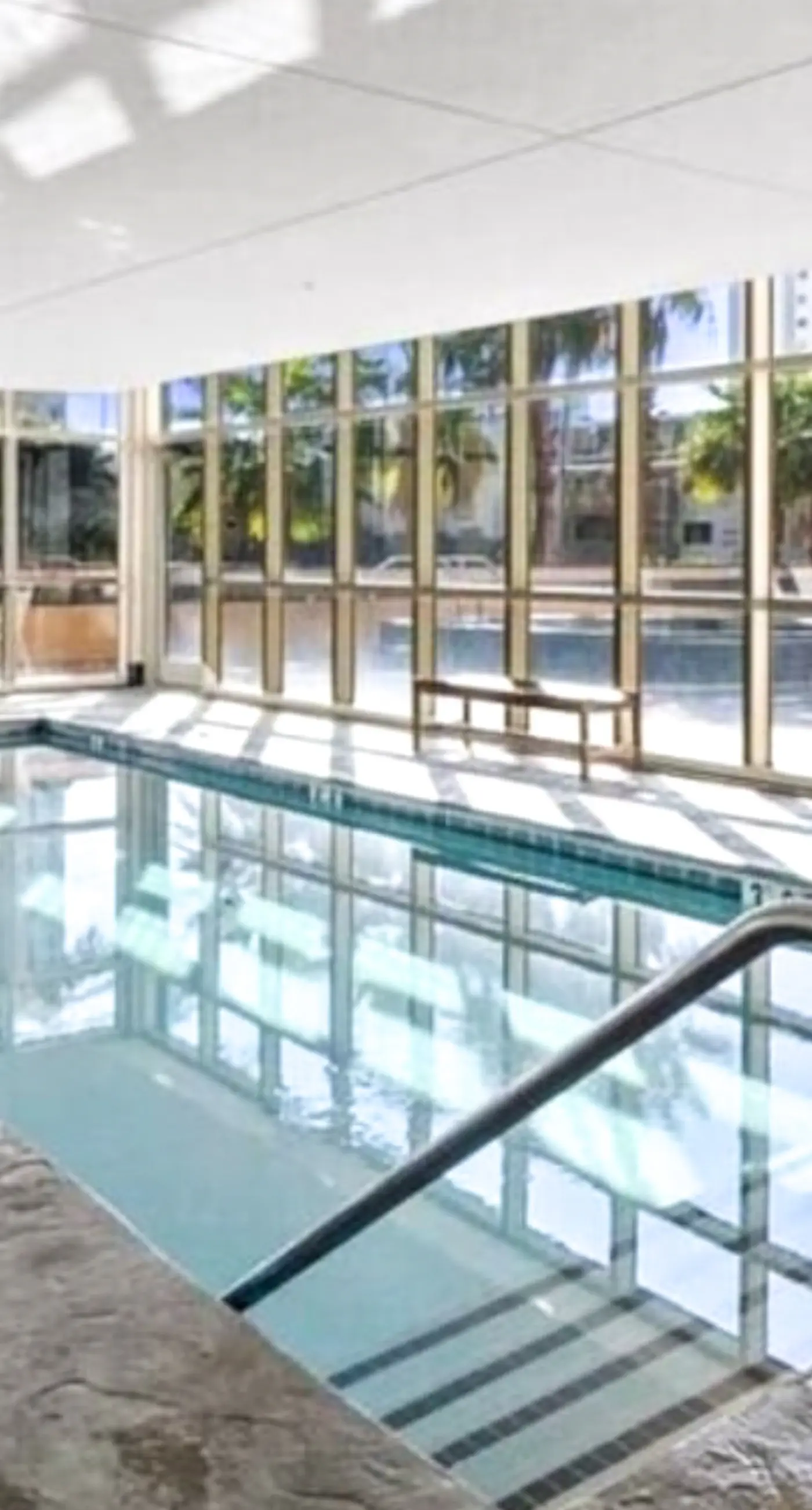 Beachview condo with shared indoor and outdoor pool, beach acces, and WIFI