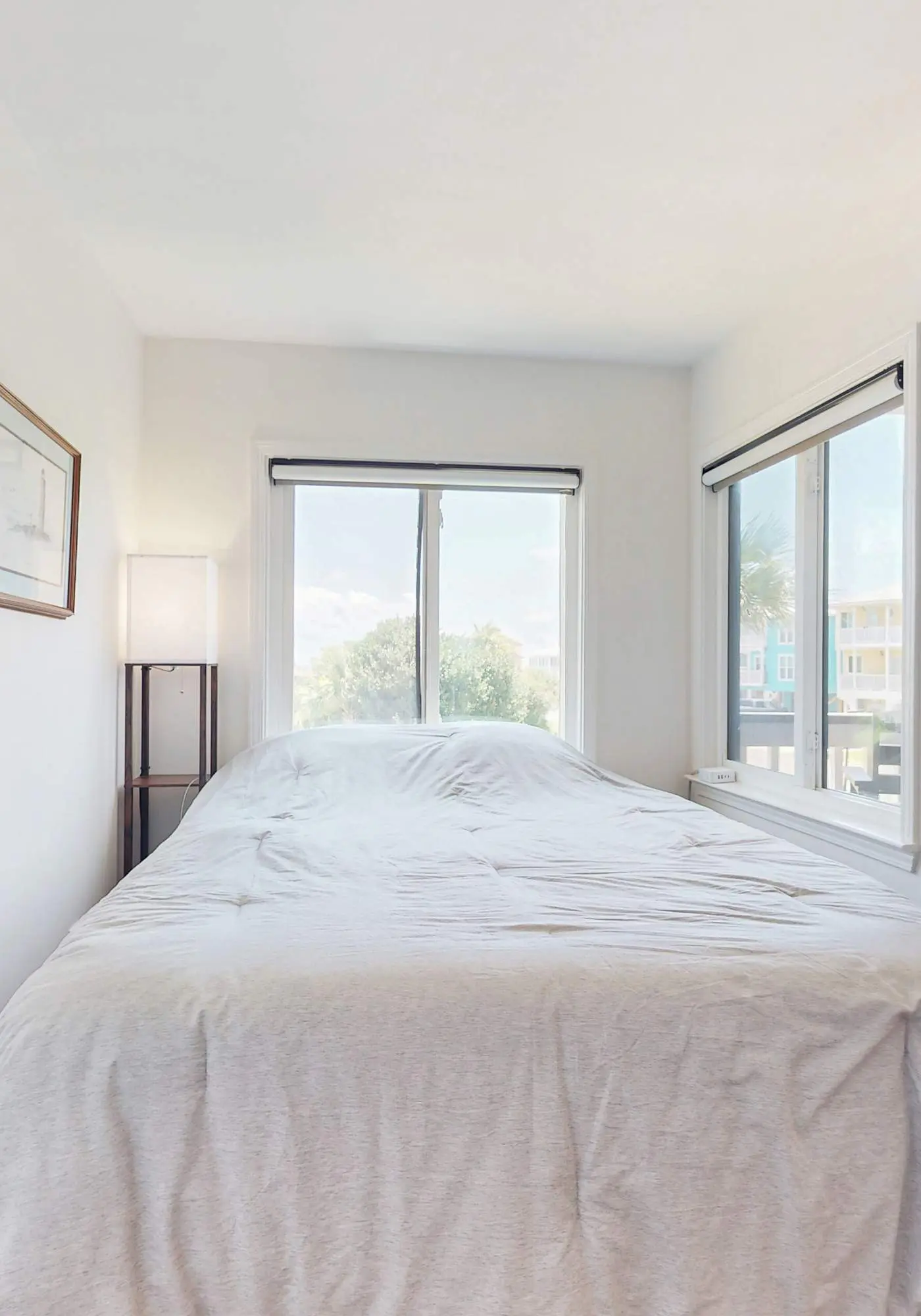 Pool view studio with onsite sauna, beach access, hot tub, and gym