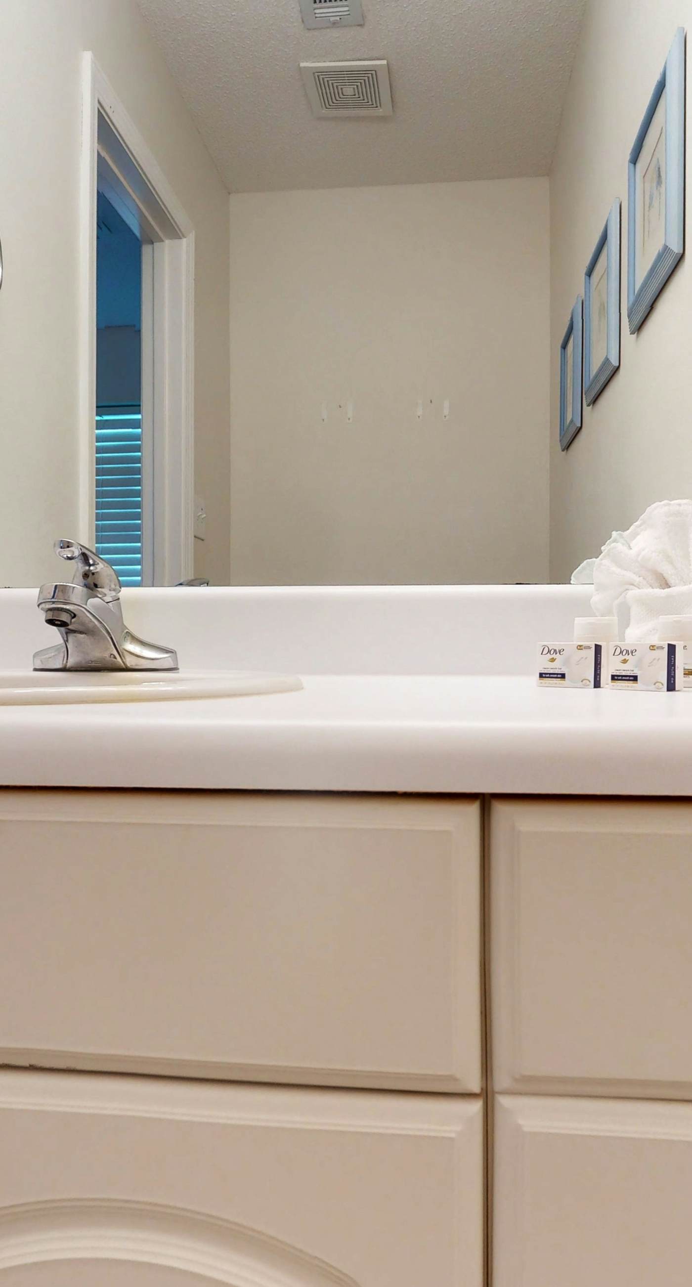 Entire Gulf view duplex with decks, beach access & shared pool, hot tub