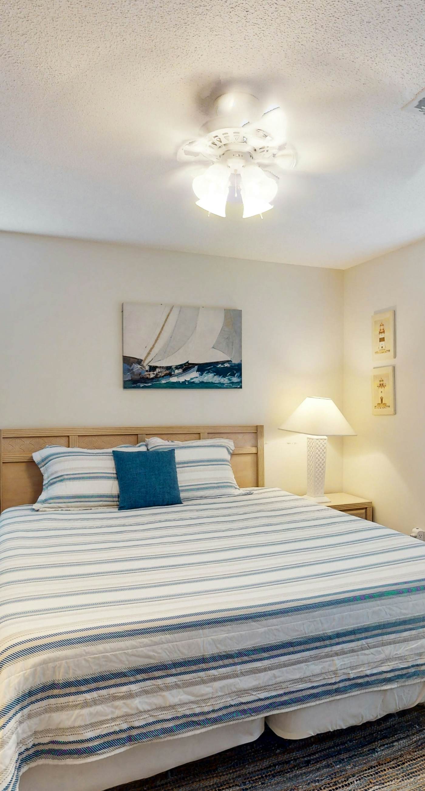 Entire Gulf view duplex with decks, beach access & shared pool, hot tub