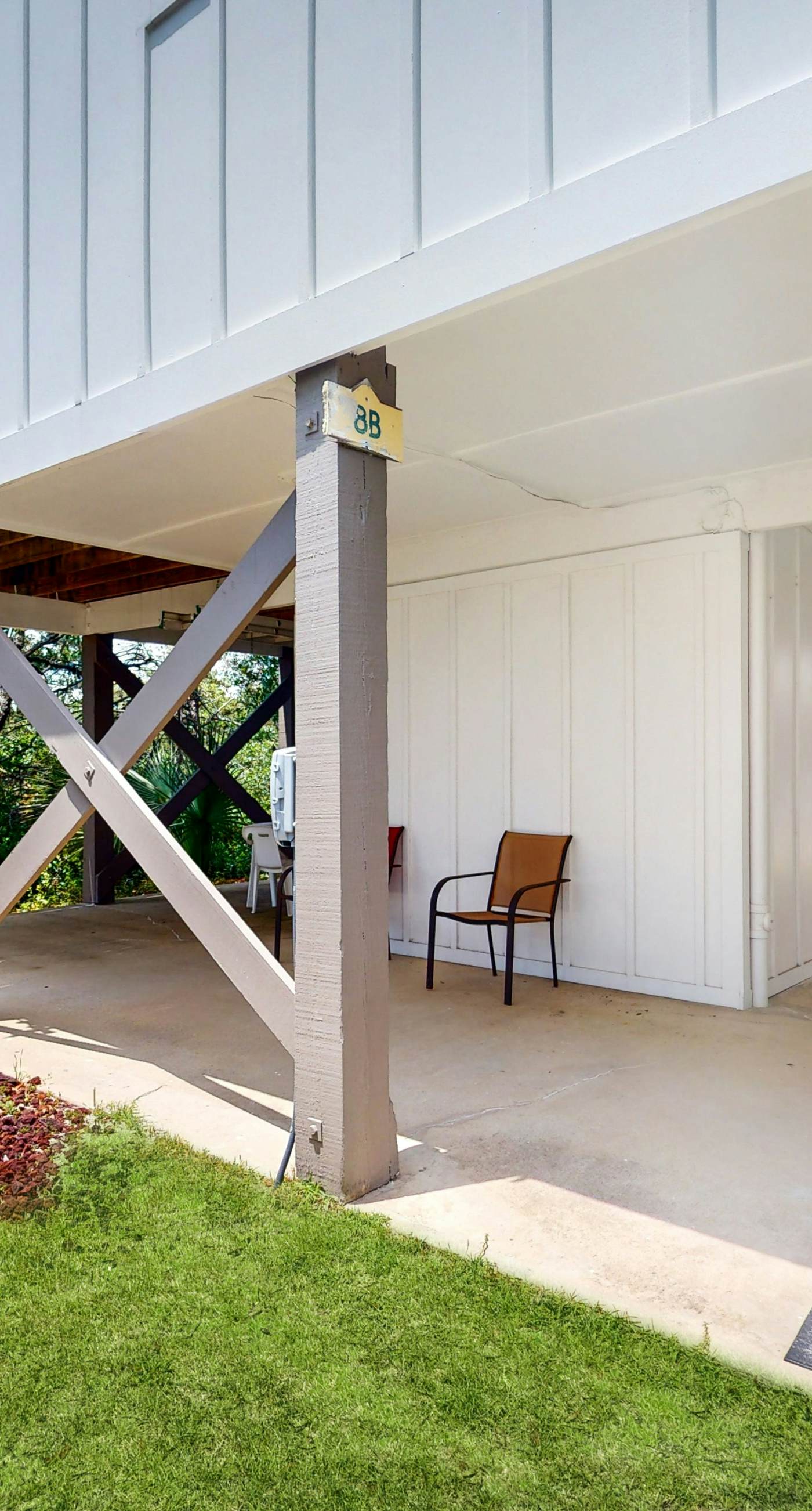 Entire Gulf view duplex with decks, beach access & shared pool, hot tub