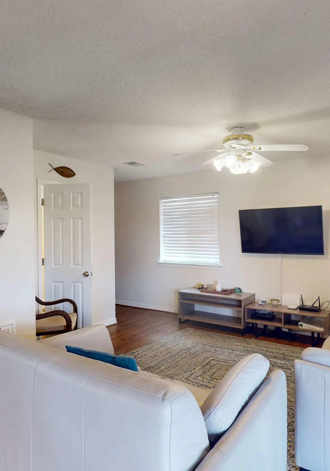 Entire Gulf view duplex with decks, beach access & shared pool, hot tub