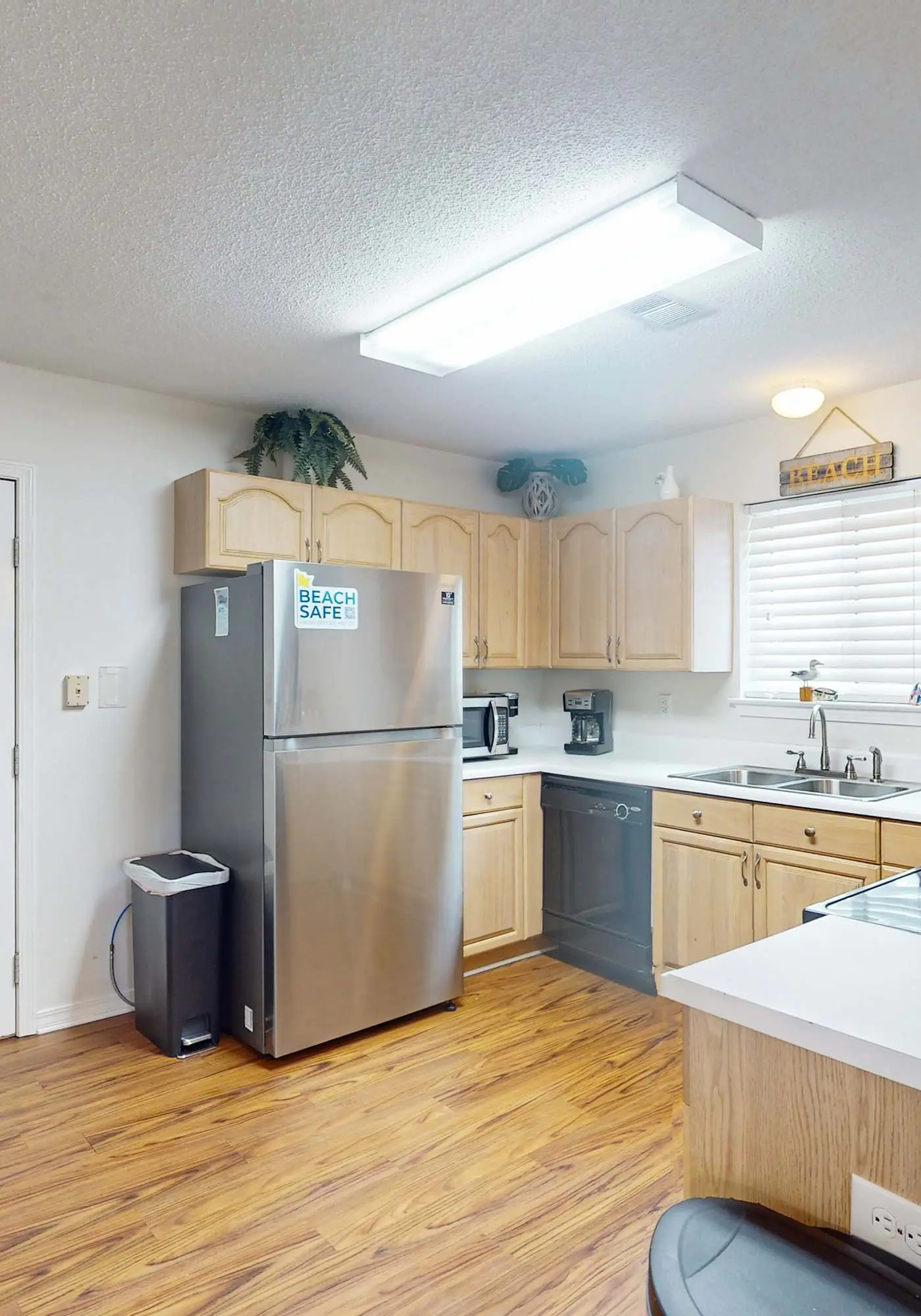 Entire Gulf view duplex with decks, beach access & shared pool, hot tub