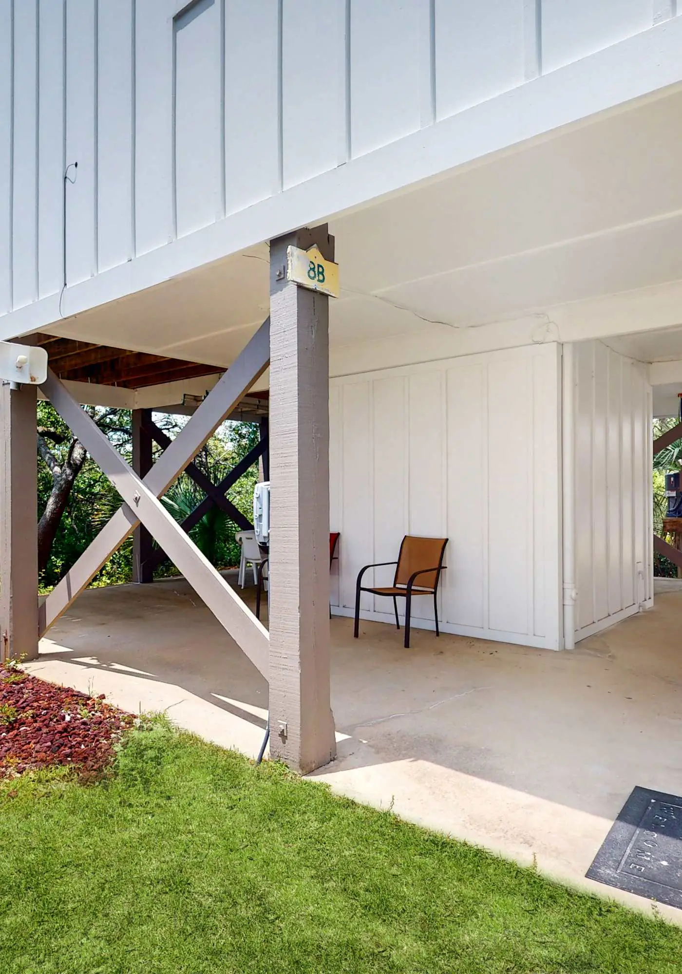 Entire Gulf view duplex with decks, beach access & shared pool, hot tub