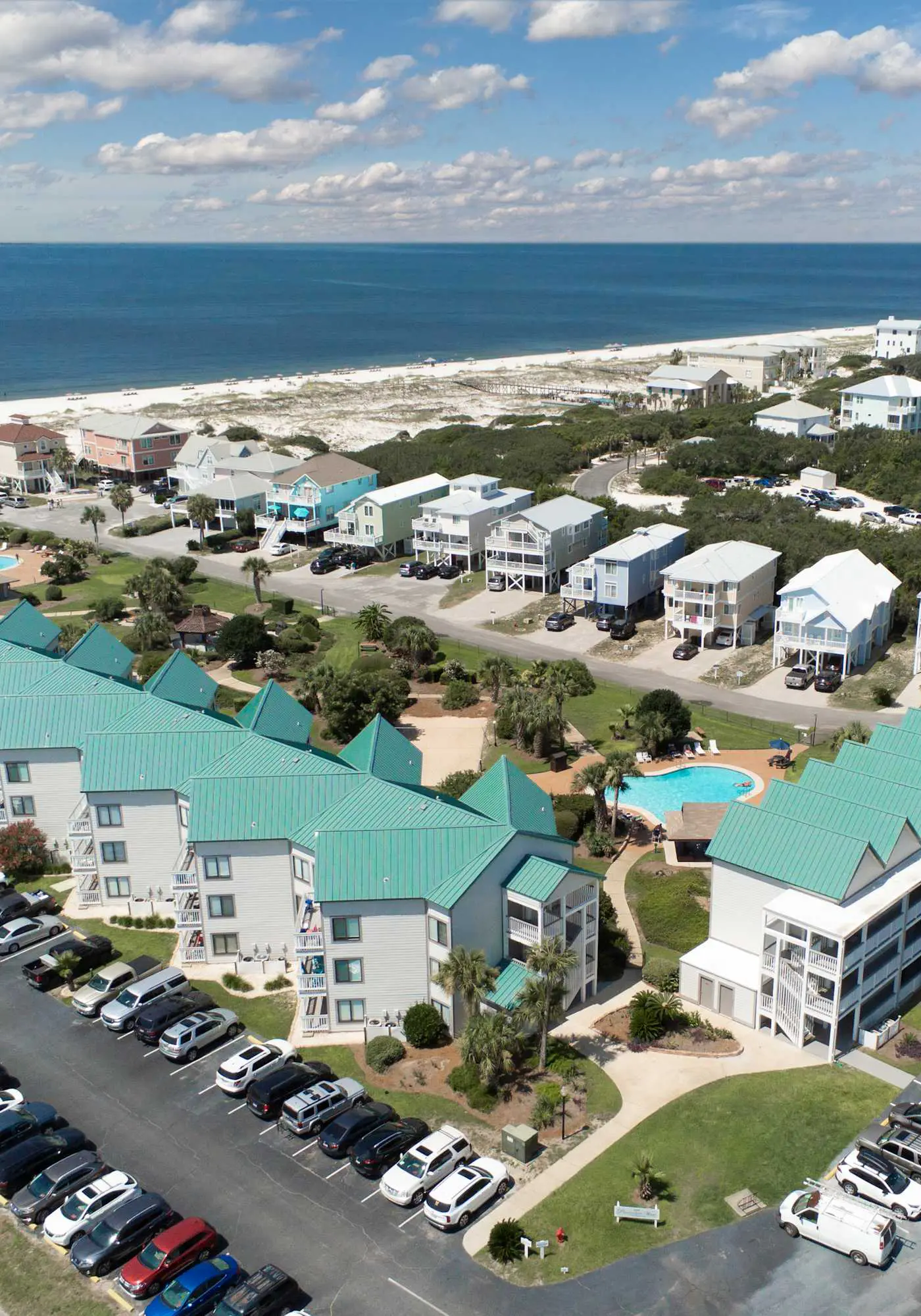 Entire Gulf view duplex with decks, beach access & shared pool, hot tub