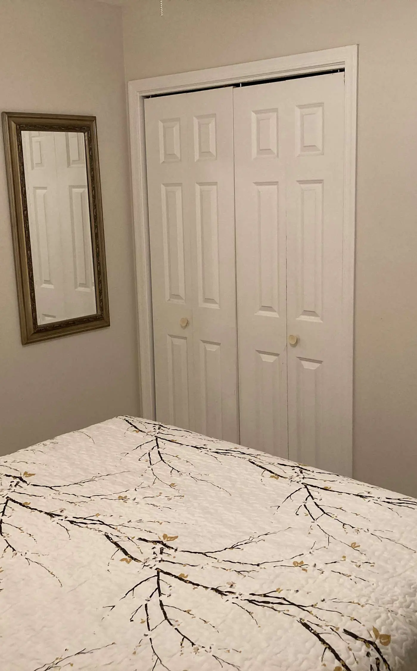 Second floor condo with Gulf view, shared pool, central AC, & BBQ area