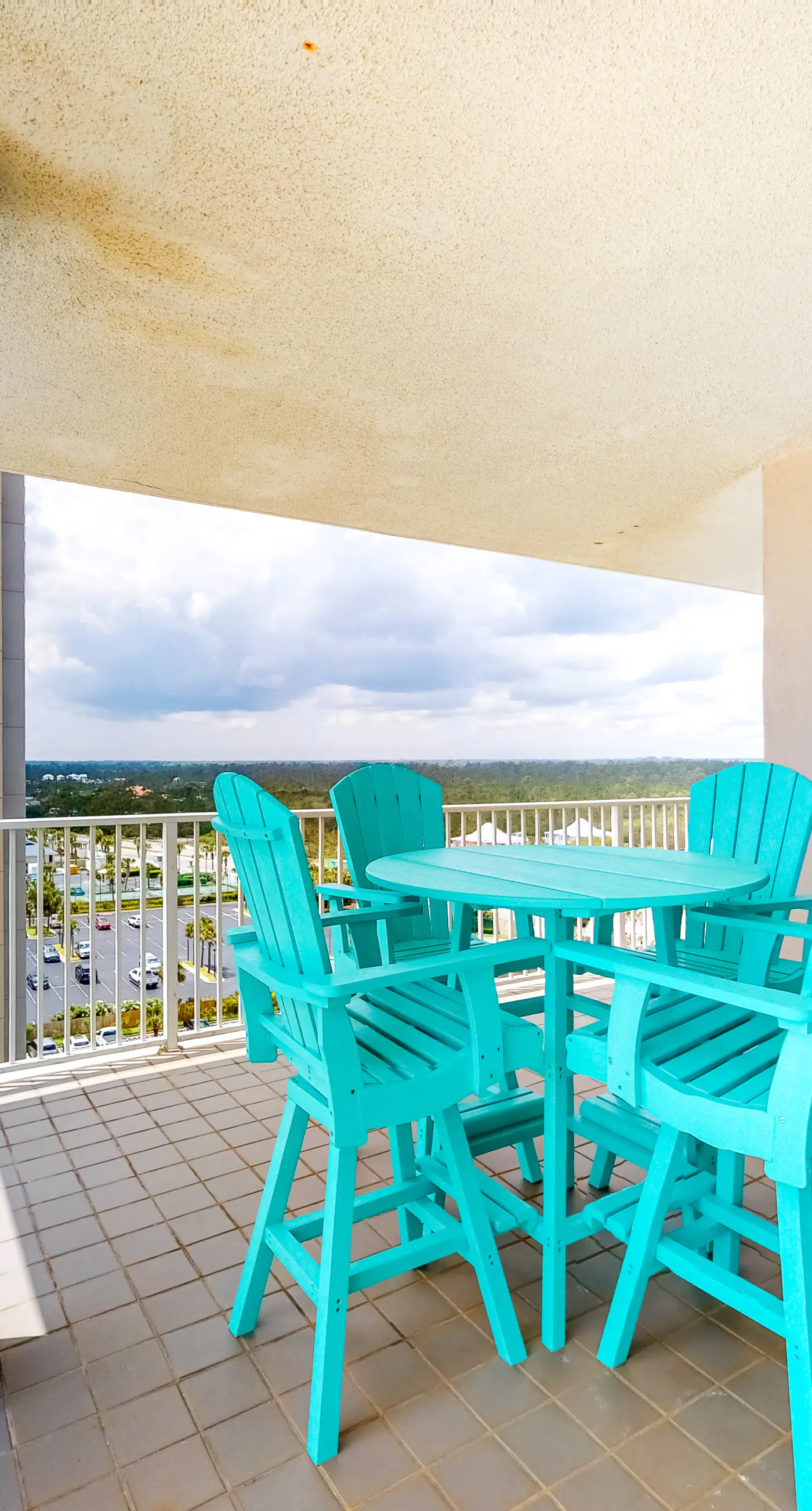 Large beachfront condo with views from private balcony and shared hot tub & pool