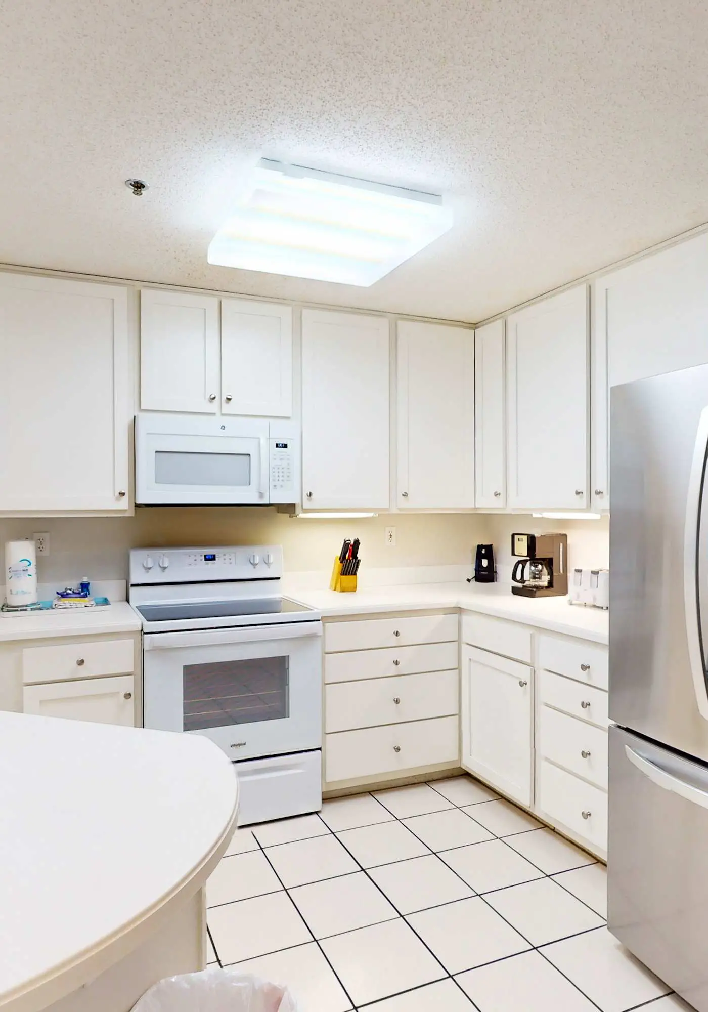 Gulf-front condo w/ beach access, indoor/outdoor pool, & tennis courts