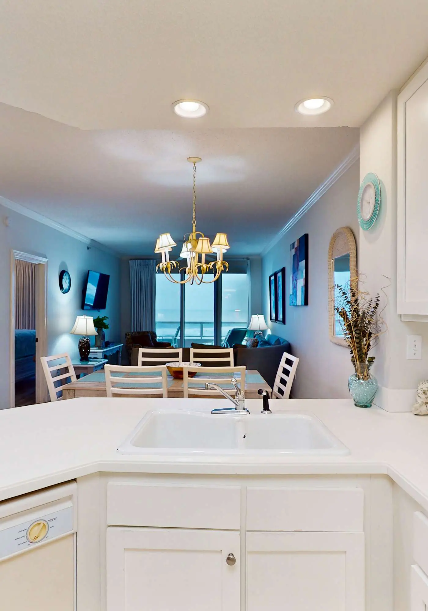 Gulf-front condo w/ beach access, indoor/outdoor pool, & tennis courts