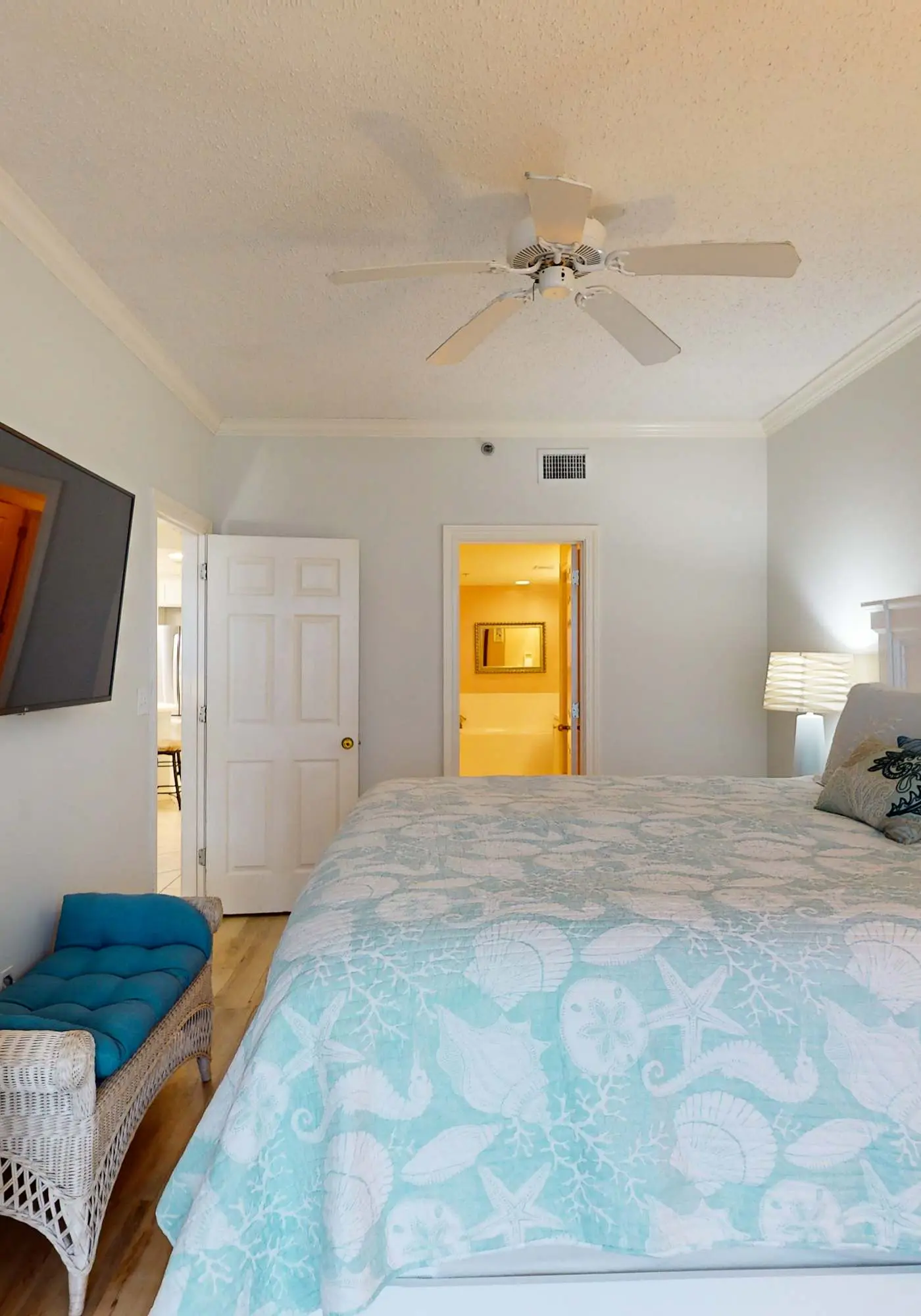 Gulf-front condo w/ beach access, indoor/outdoor pool, & tennis courts