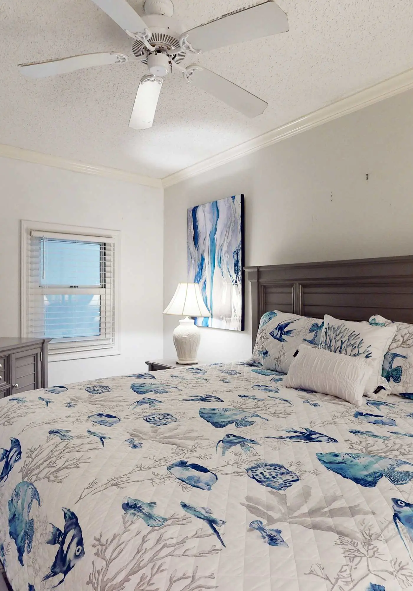 Gulf-front condo w/ beach access, indoor/outdoor pool, & tennis courts