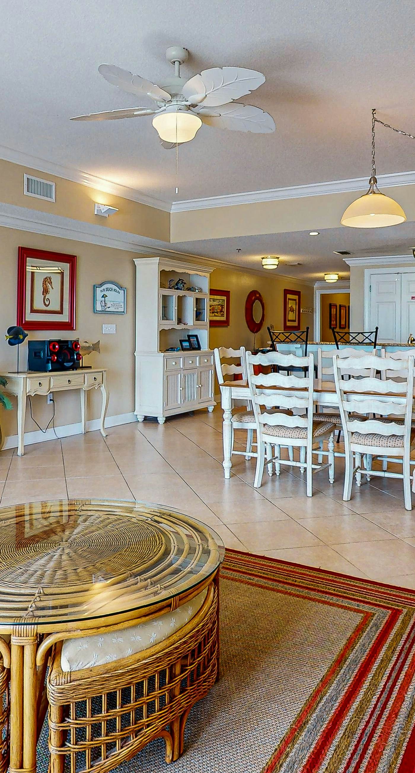 Spacious condo with Gulf-front views & access to pools, hot tub, gym