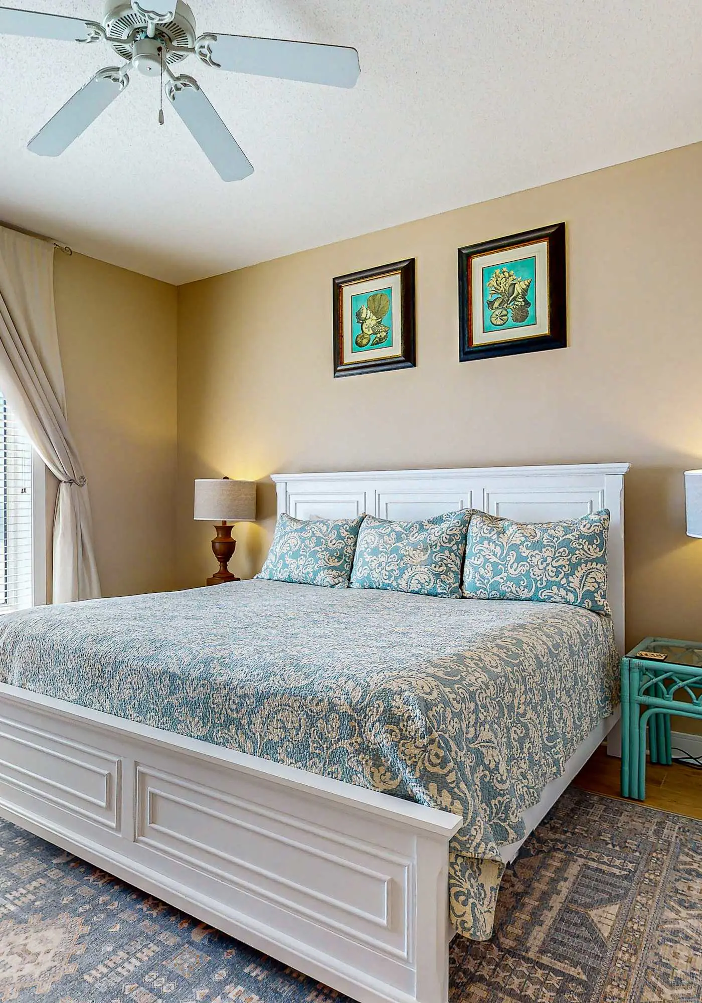 Spacious condo with Gulf-front views & access to pools, hot tub, gym