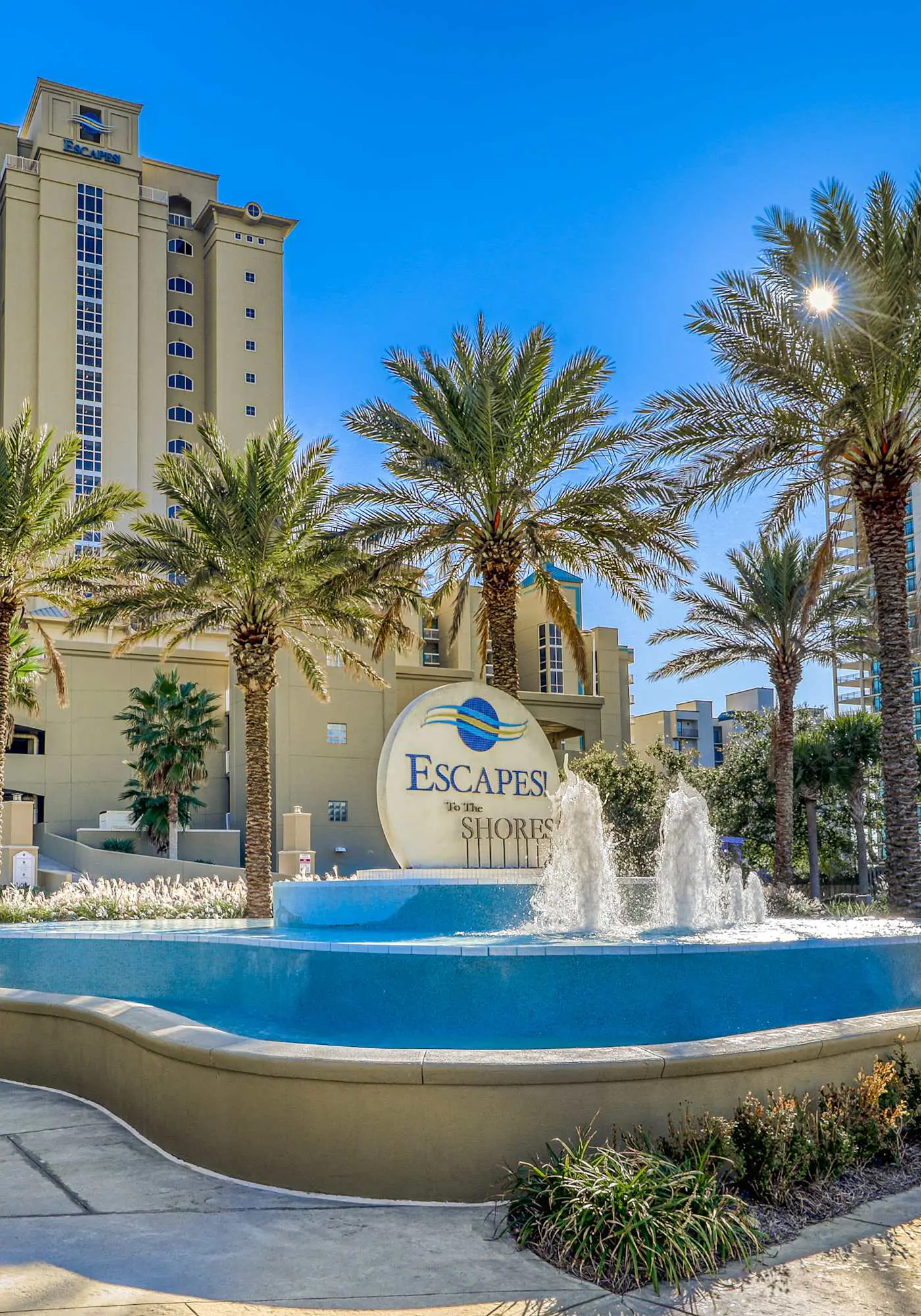 Spacious condo with Gulf-front views & access to pools, hot tub, gym