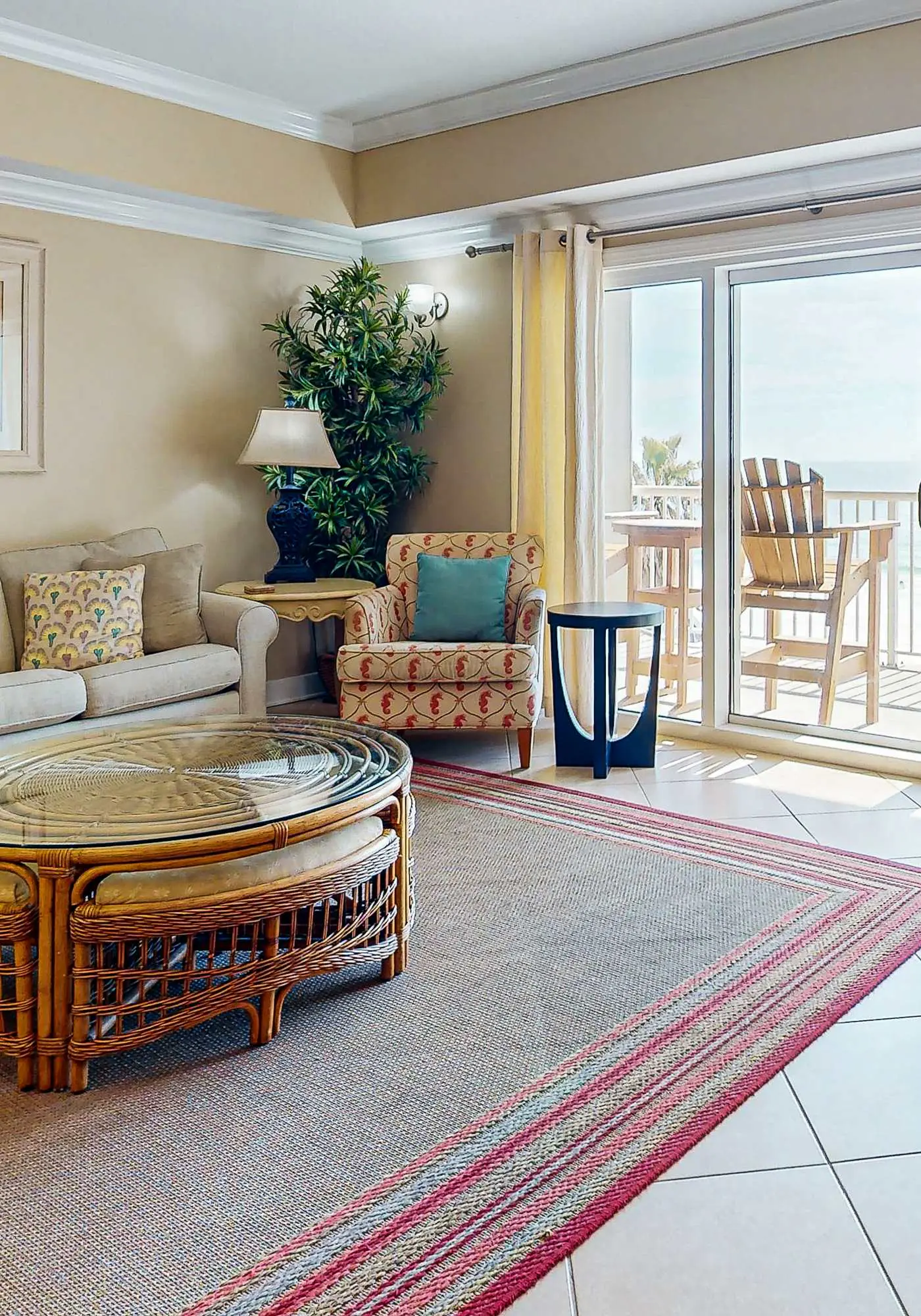 Spacious condo with Gulf-front views & access to pools, hot tub, gym
