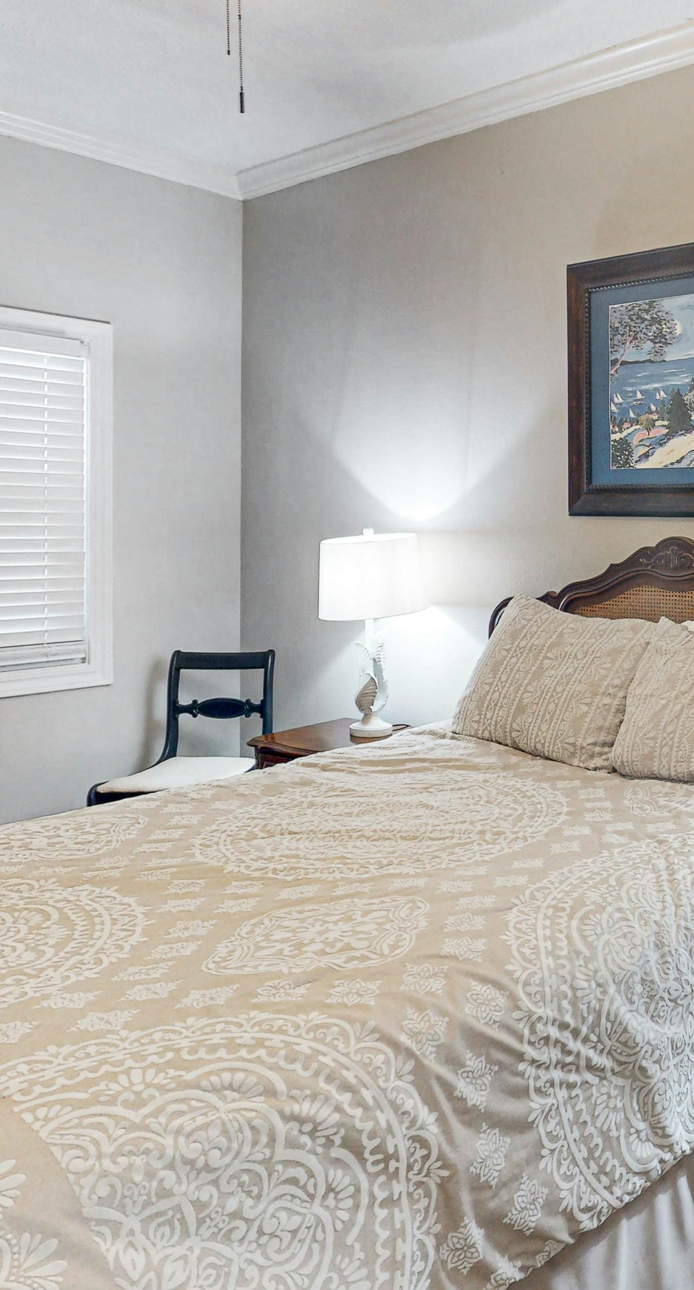 Beachfront condo overlooking the Gulf w/ balcony & indoor/outdoor pools