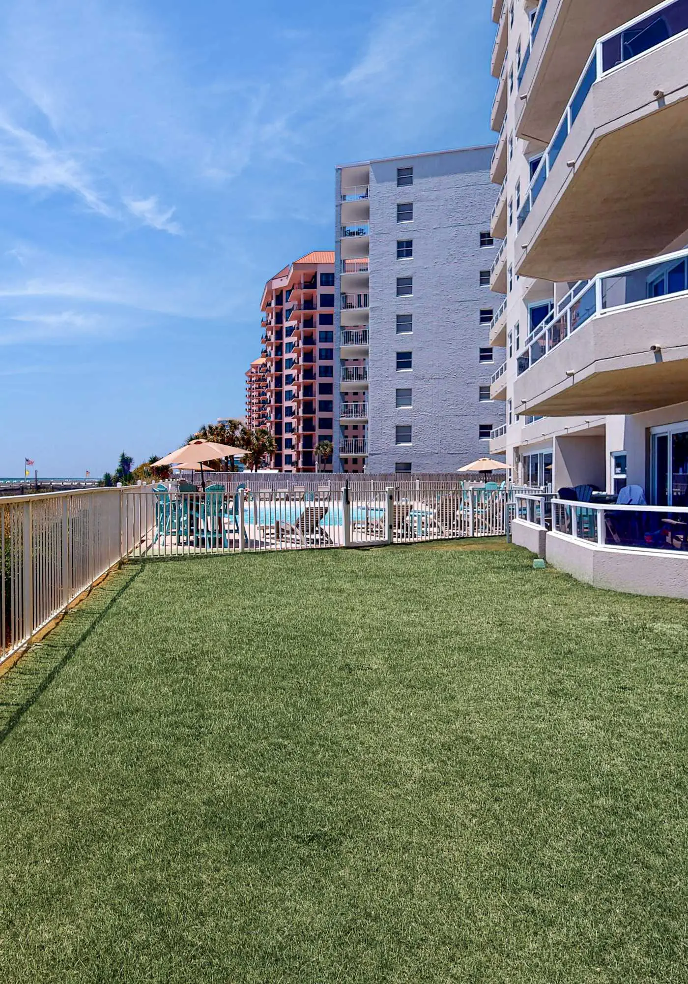 Beachfront condo overlooking the Gulf w/ balcony & indoor/outdoor pools