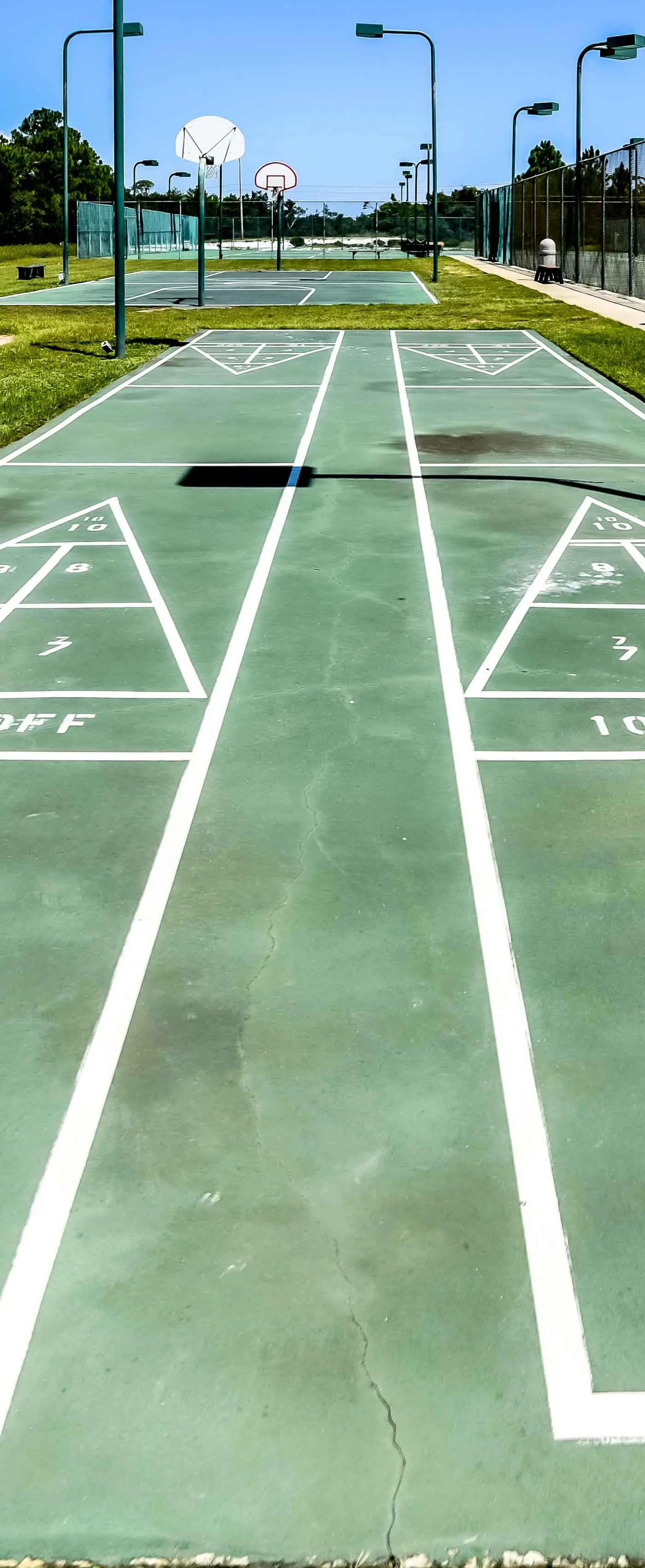 Waterview condo with shared pool, panoramic balcony views, and WIFI