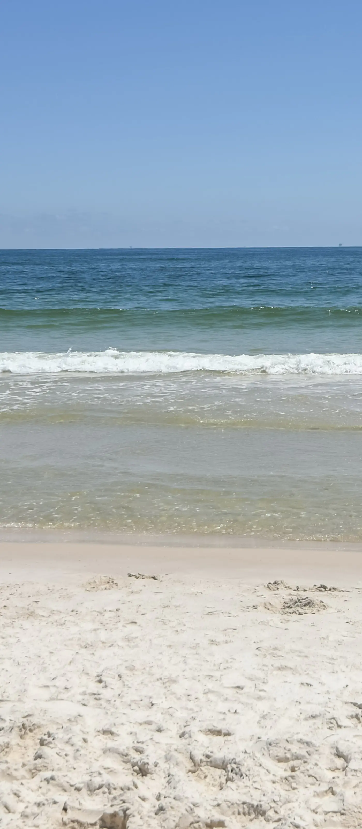 Waterview condo with shared pool, panoramic balcony views, and WIFI