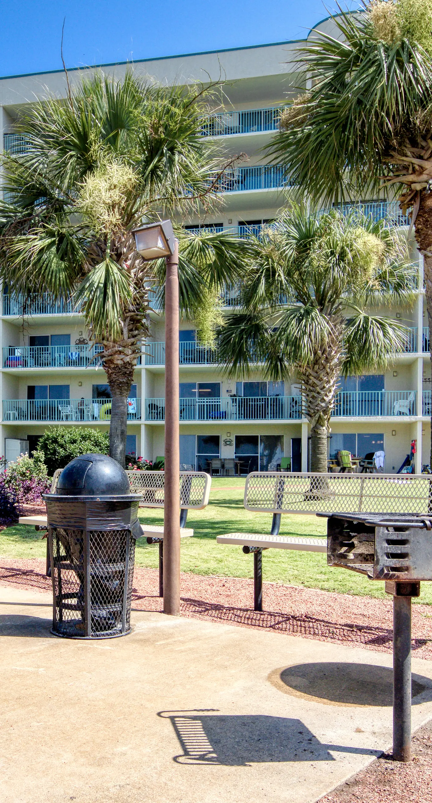 Waterview condo with shared pool, panoramic balcony views, and WIFI