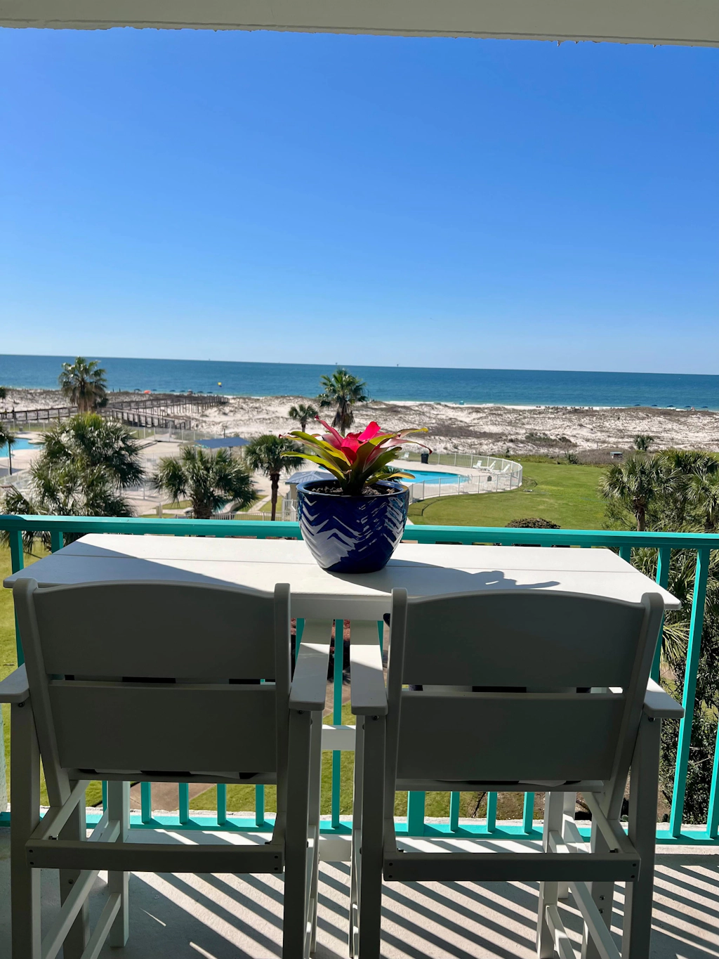 Waterview condo with shared pool, panoramic balcony views, and WIFI