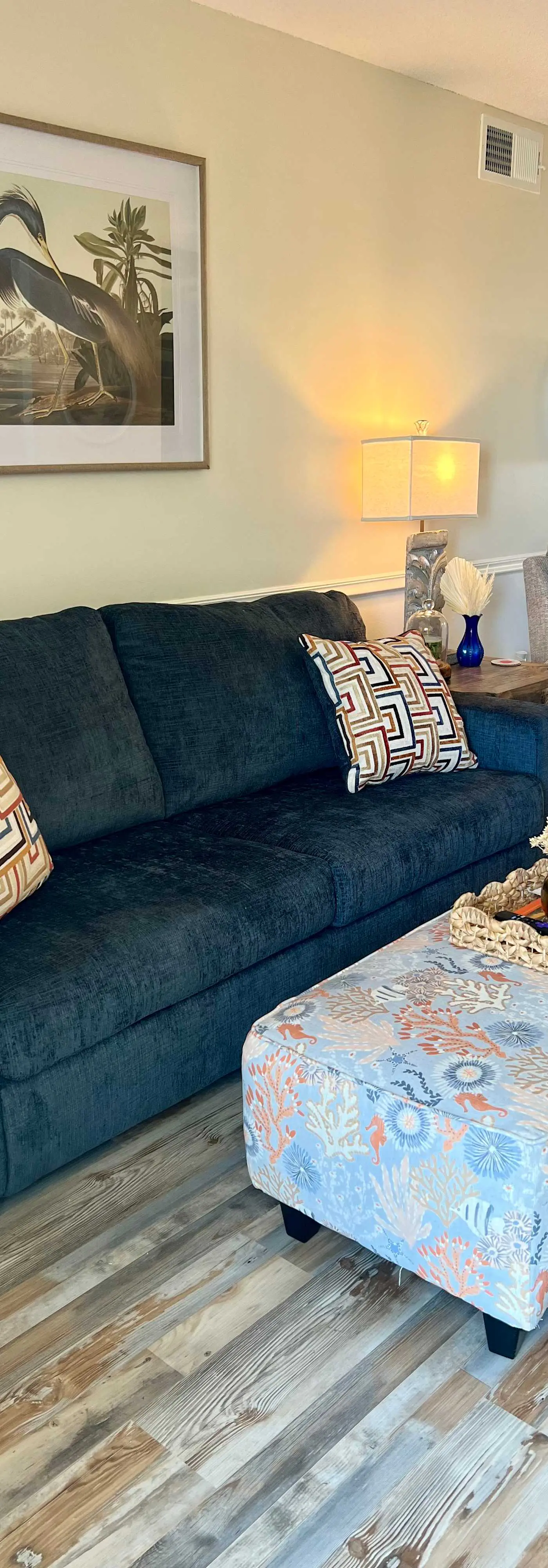 Waterview condo with shared pool, panoramic balcony views, and WIFI