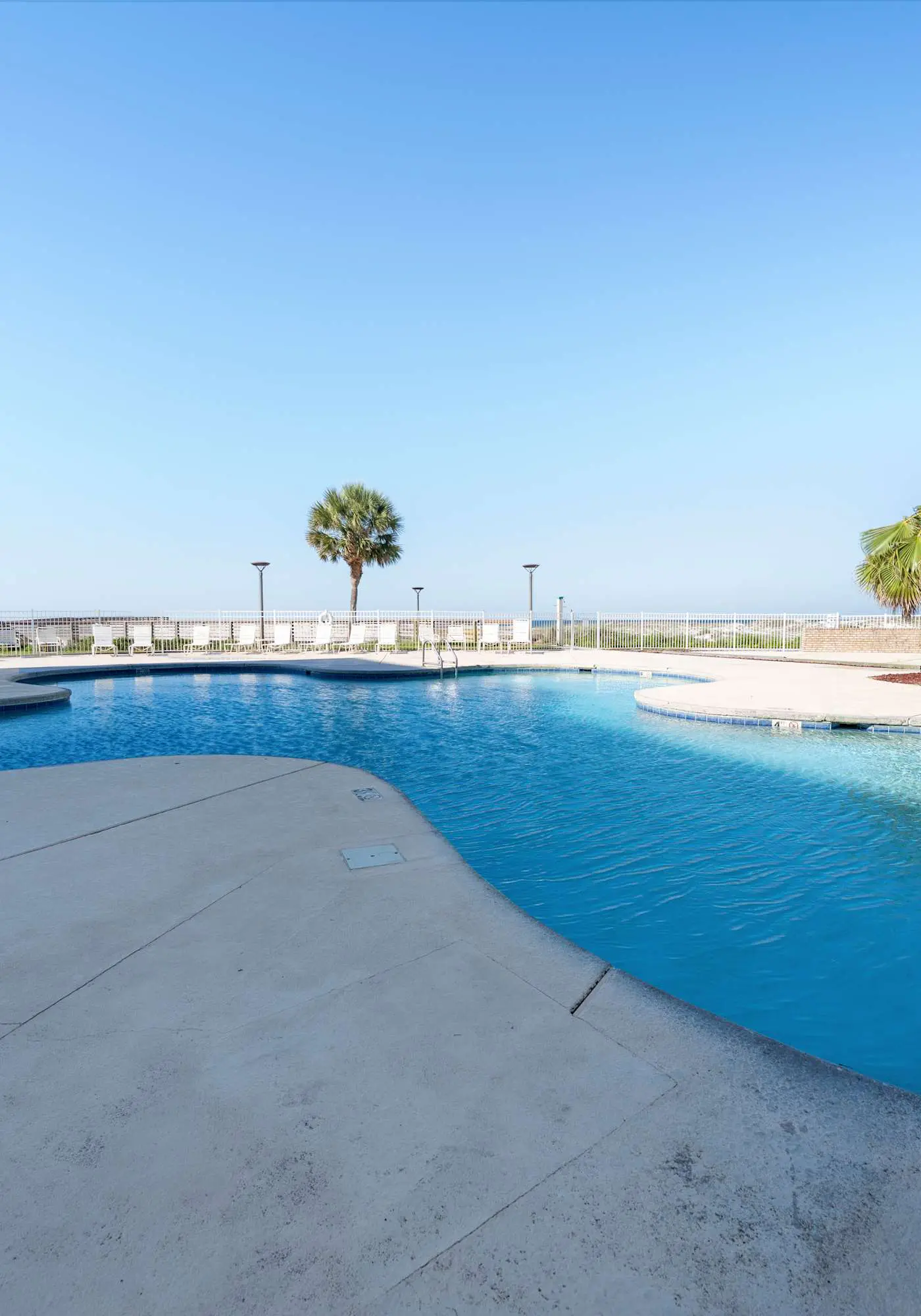 Waterview condo with shared pool, panoramic balcony views, and WIFI