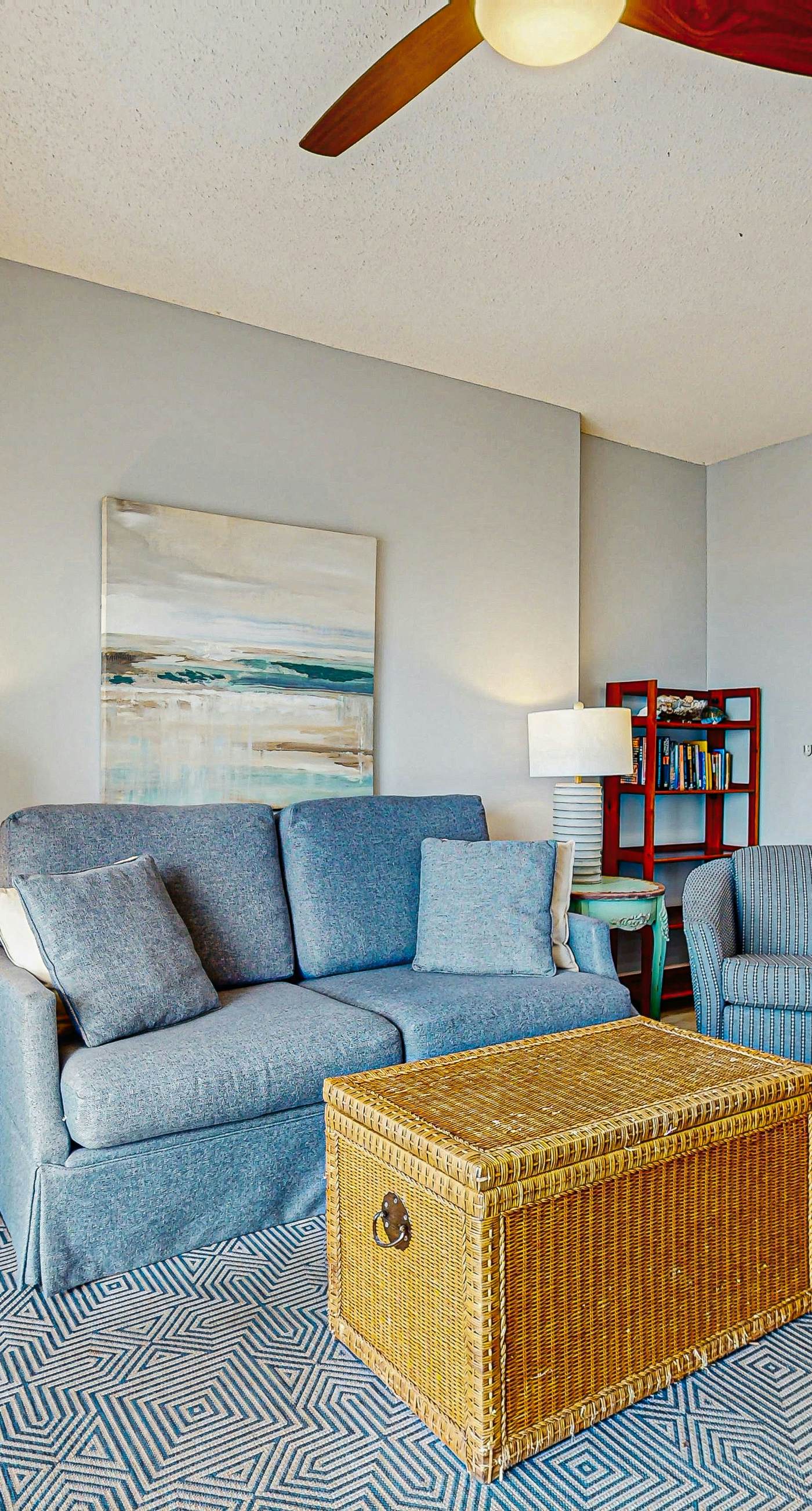 Updated Gulf front condo w/ shared pool, hot tub, and sauna, & beach access