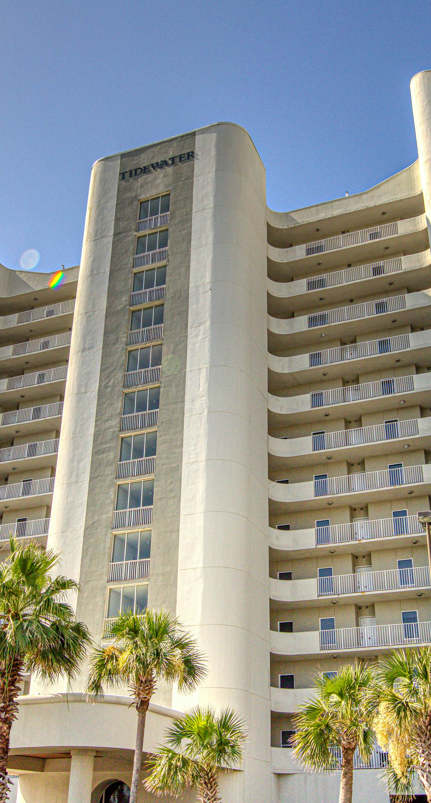 Updated Gulf front condo w/ shared pool, hot tub, and sauna, & beach access