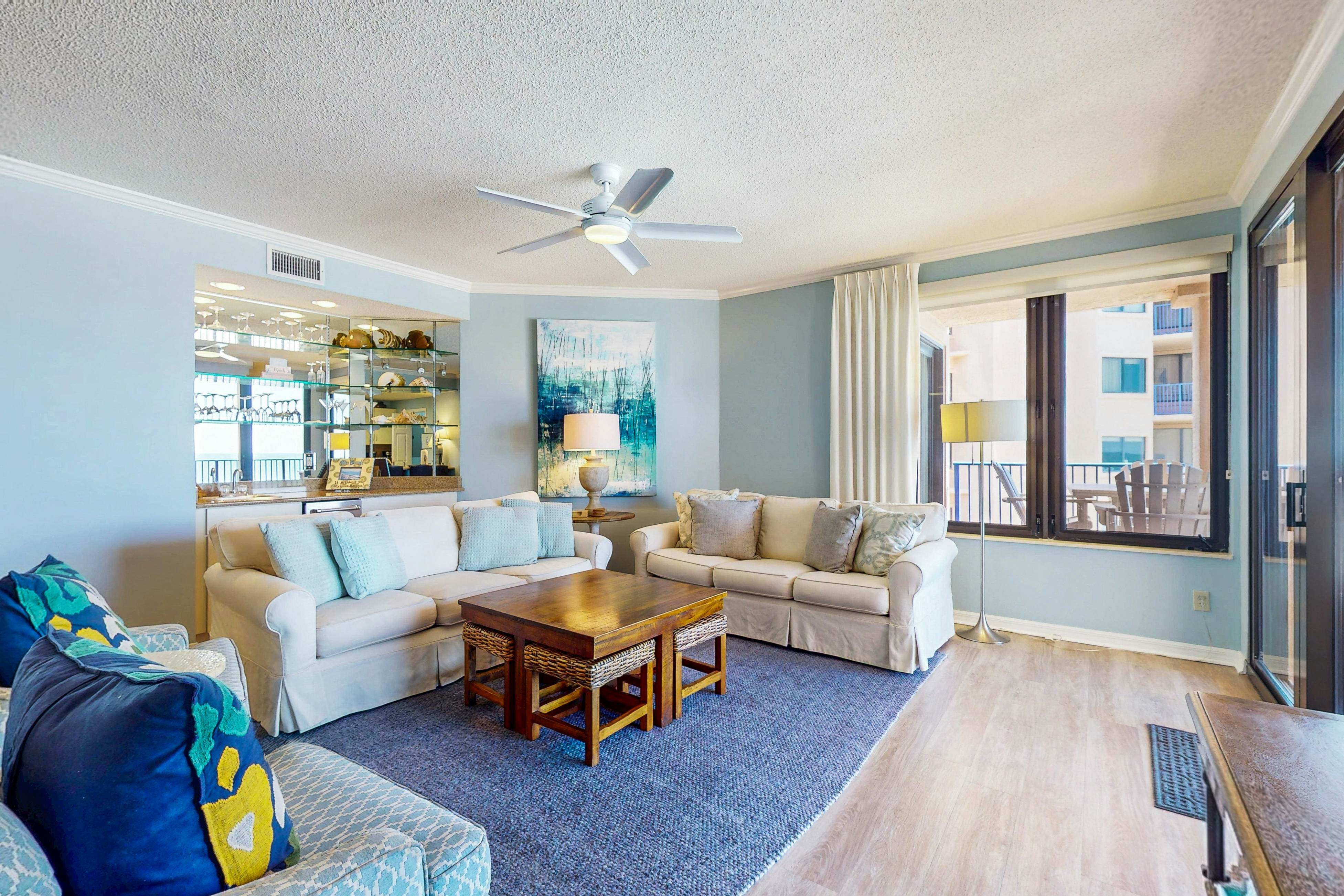 Spacious condo with views, pool, beach access, & private fishing pier