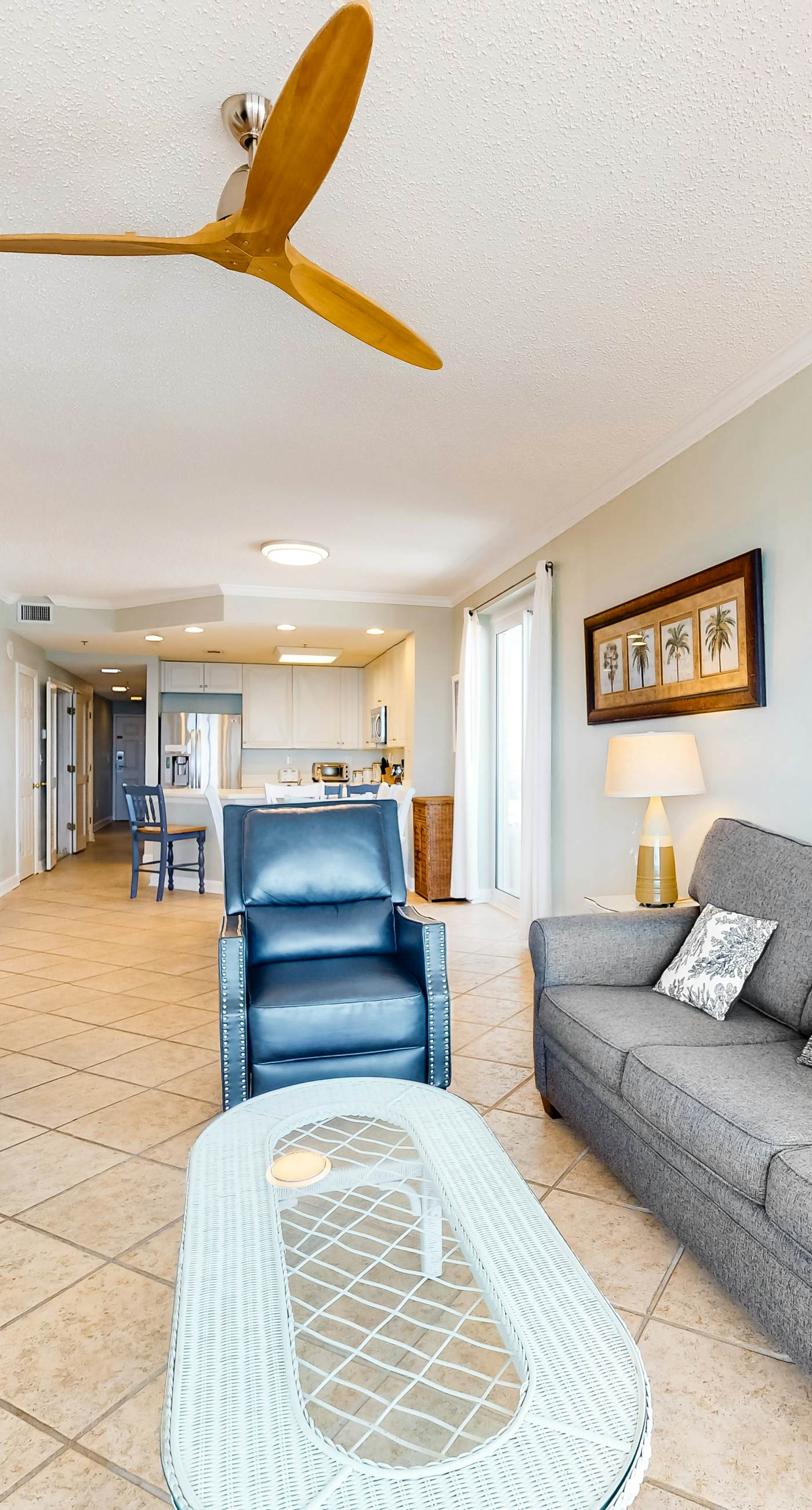 Beachfront condo with Gulf view, indoor/outdoor pools