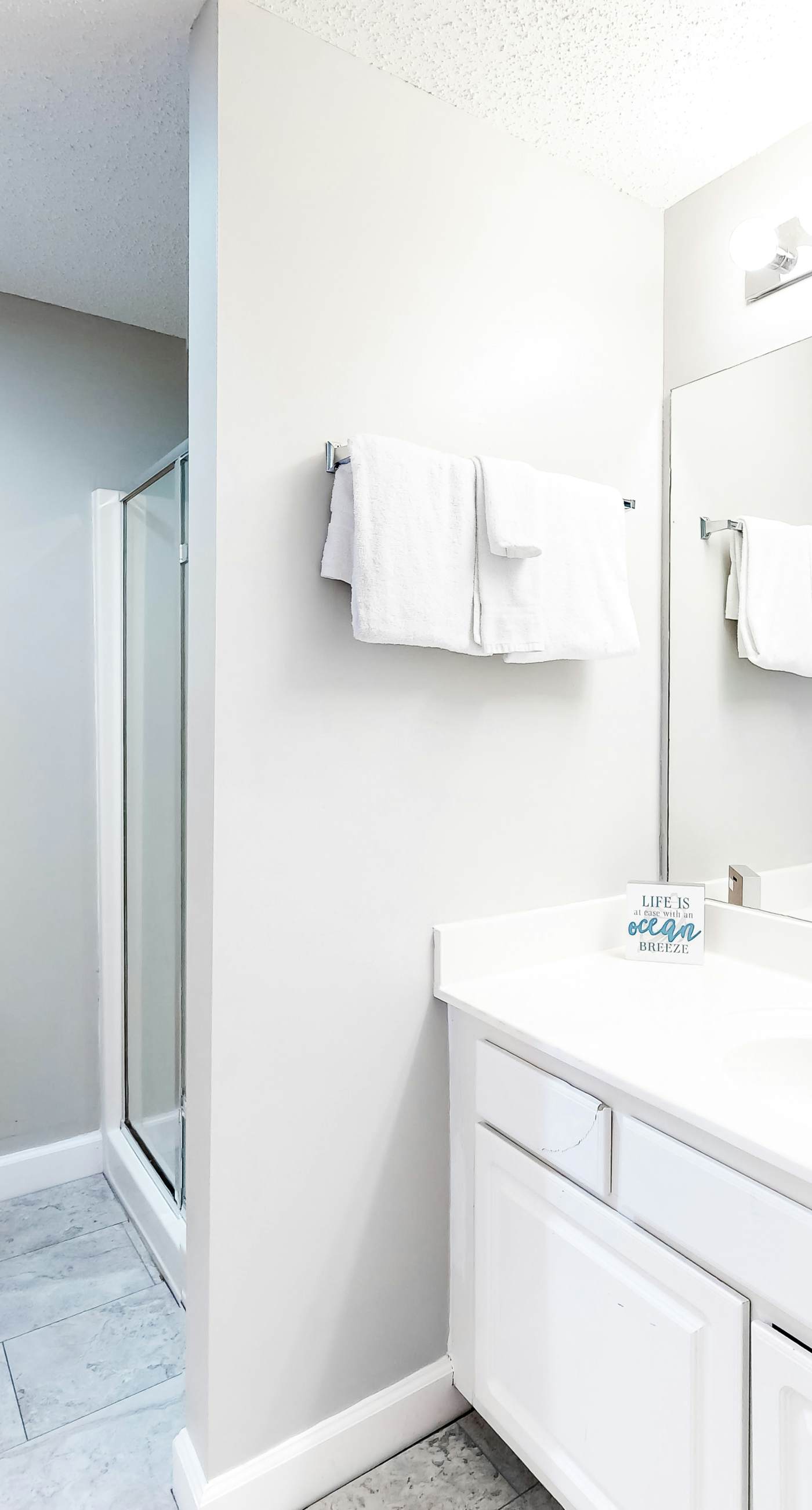 Beachfront condo with Gulf view, indoor/outdoor pools