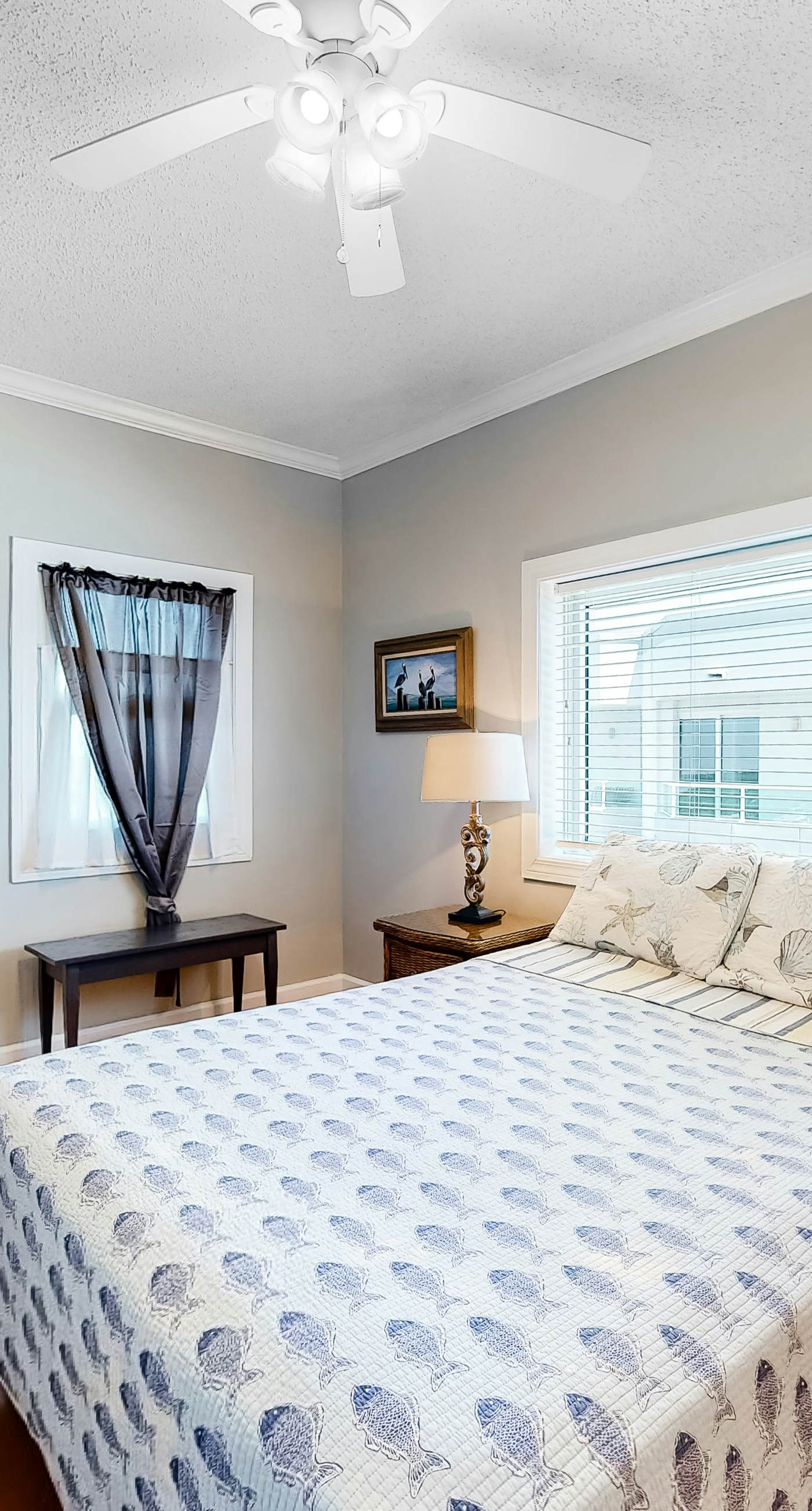 Beachfront condo with Gulf view, indoor/outdoor pools