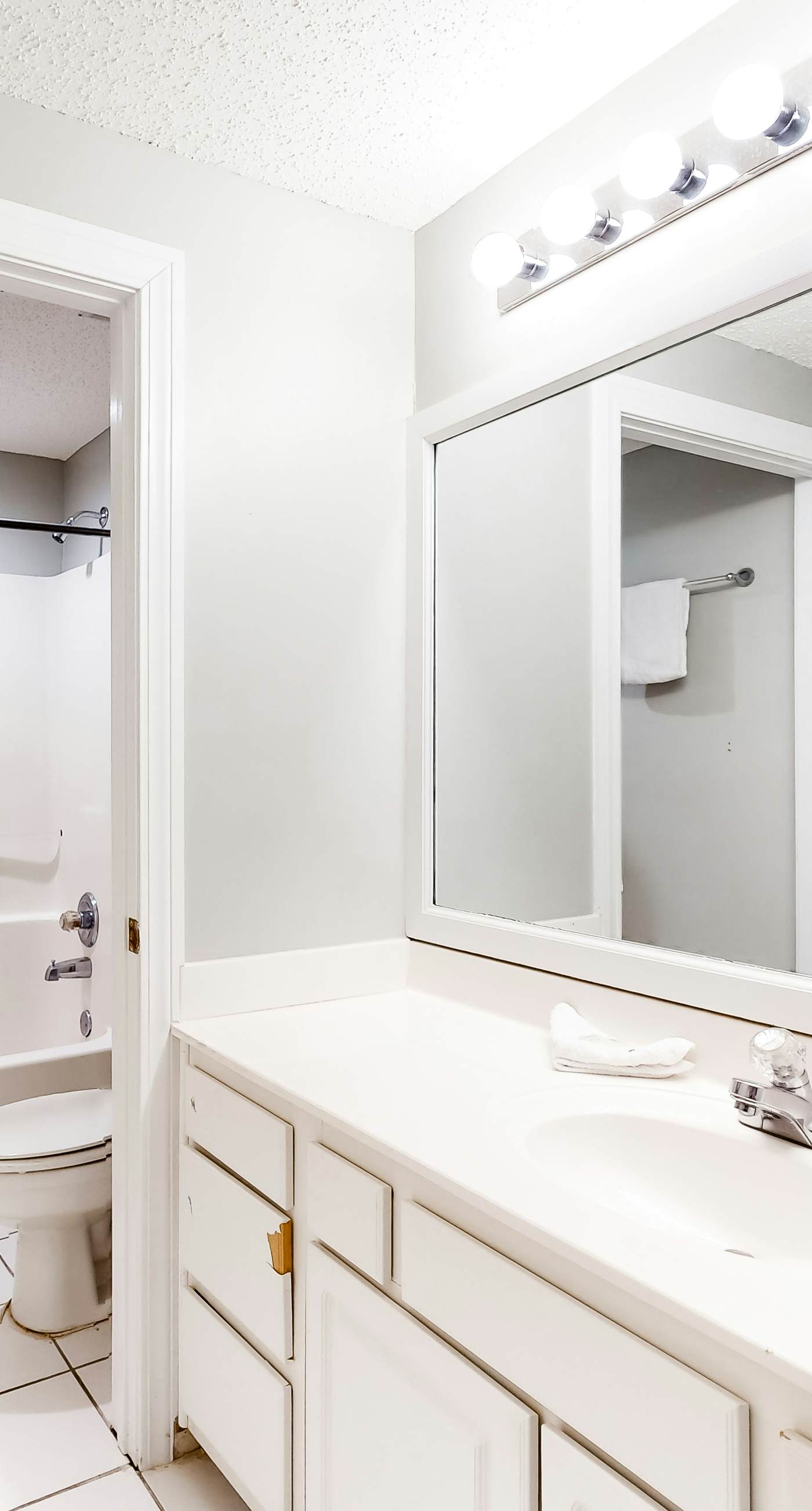 Beachfront condo with Gulf view, indoor/outdoor pools