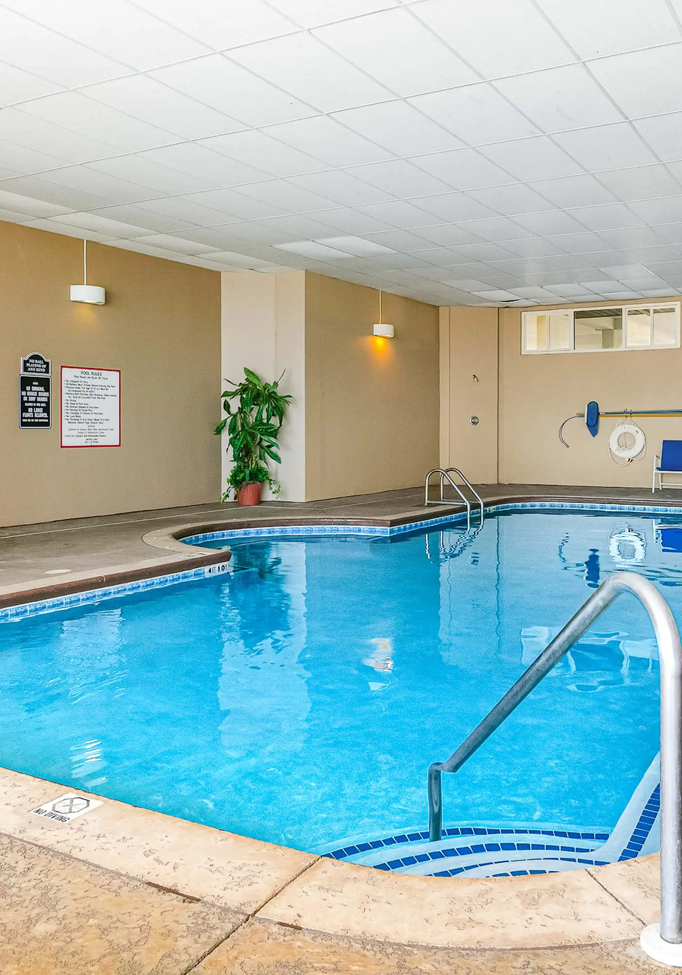 Gorgeous gulf-view condo w/ indoor & outdoor pools Sauna & boardwalk