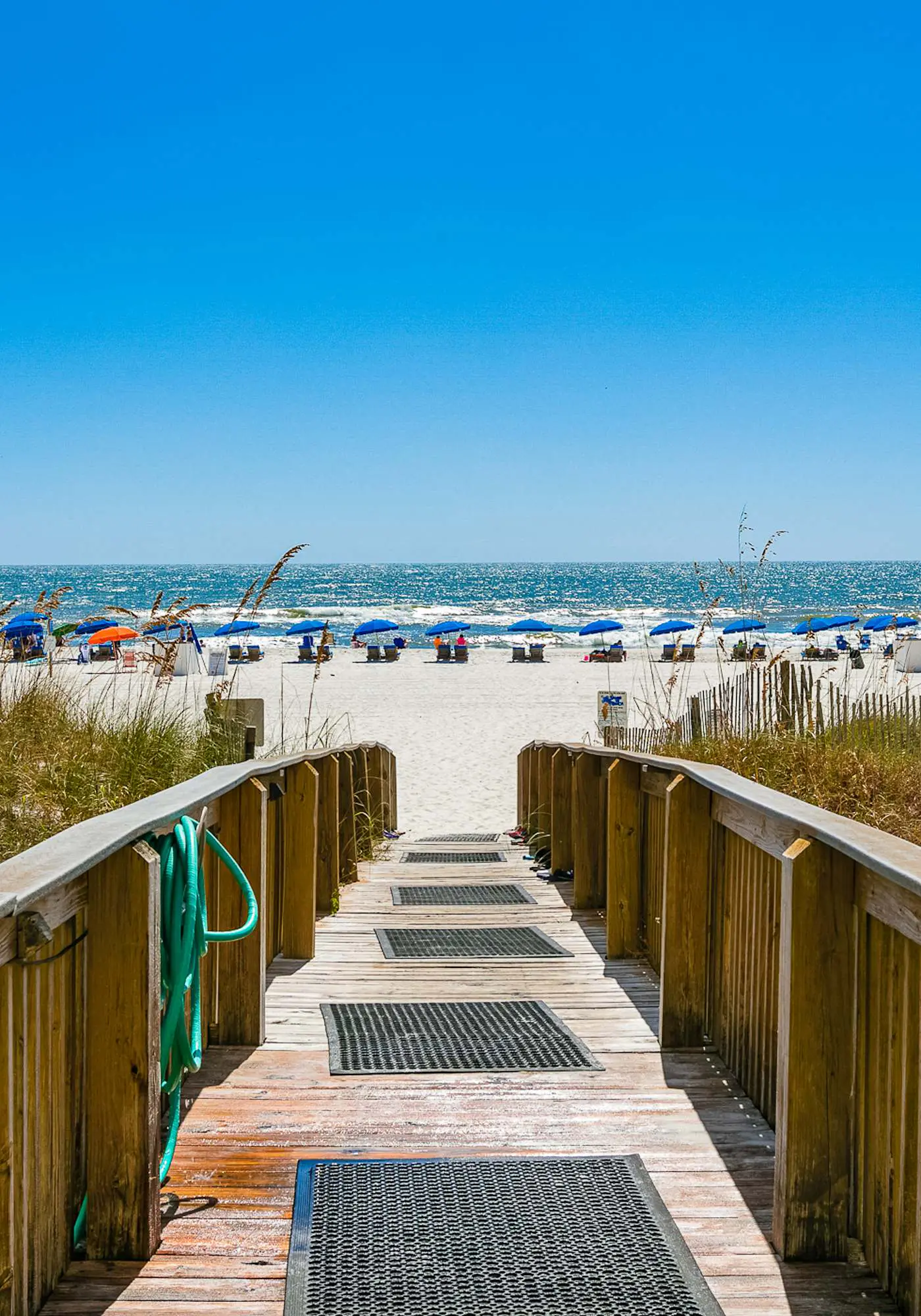 Gorgeous gulf-view condo w/ indoor & outdoor pools Sauna & boardwalk
