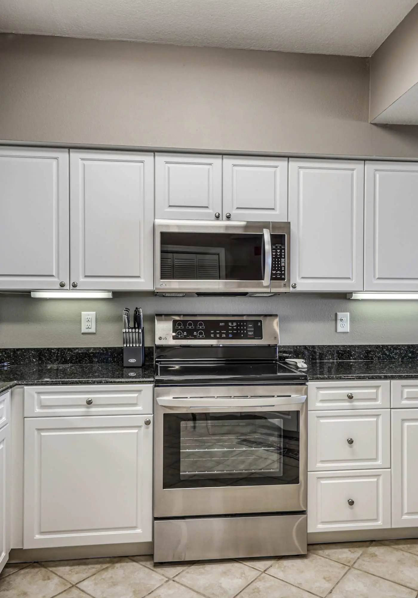 Gorgeous gulf-view condo w/ indoor & outdoor pools Sauna & boardwalk