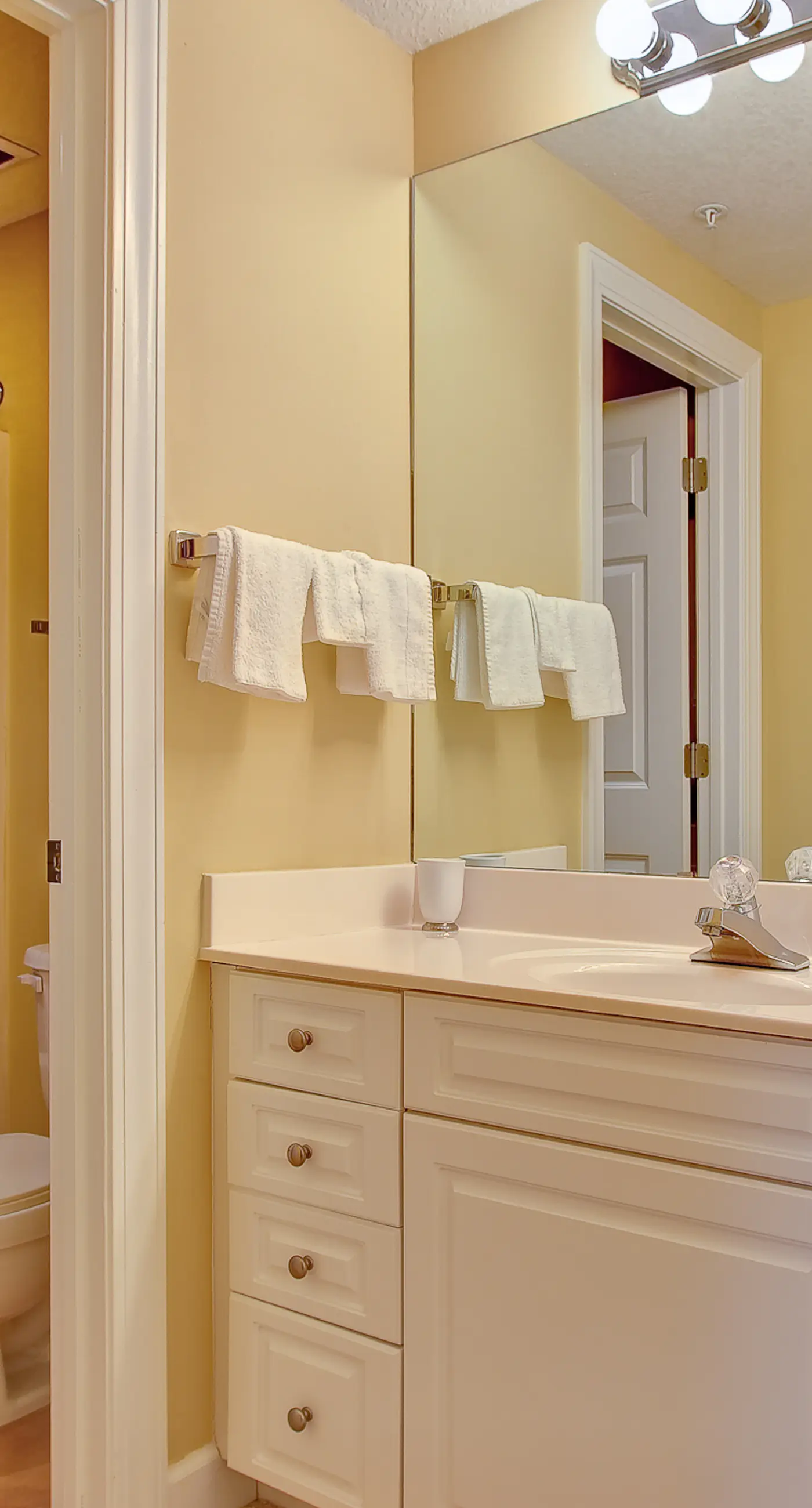 Family-friendly, Gulf-front condo with private balcony and resort style pools, sauna and gym