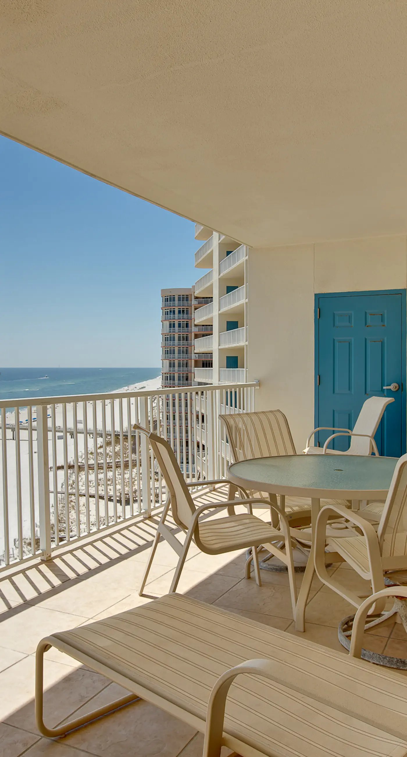Family-friendly, Gulf-front condo with private balcony and resort style pools, sauna and gym