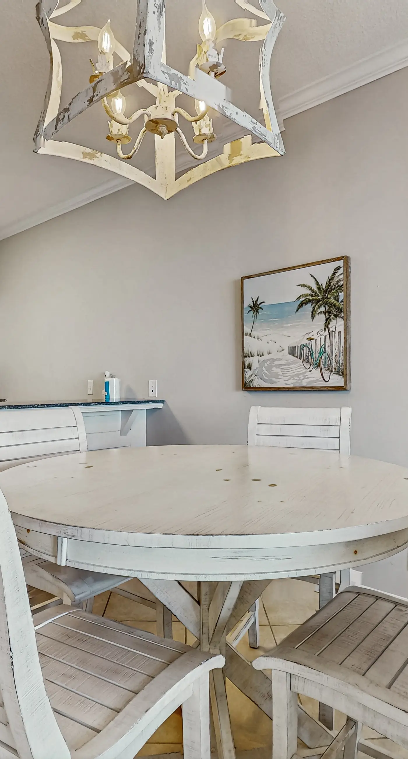 Gulf-front condo with beautiful views of The Pass, pools & hot tubs