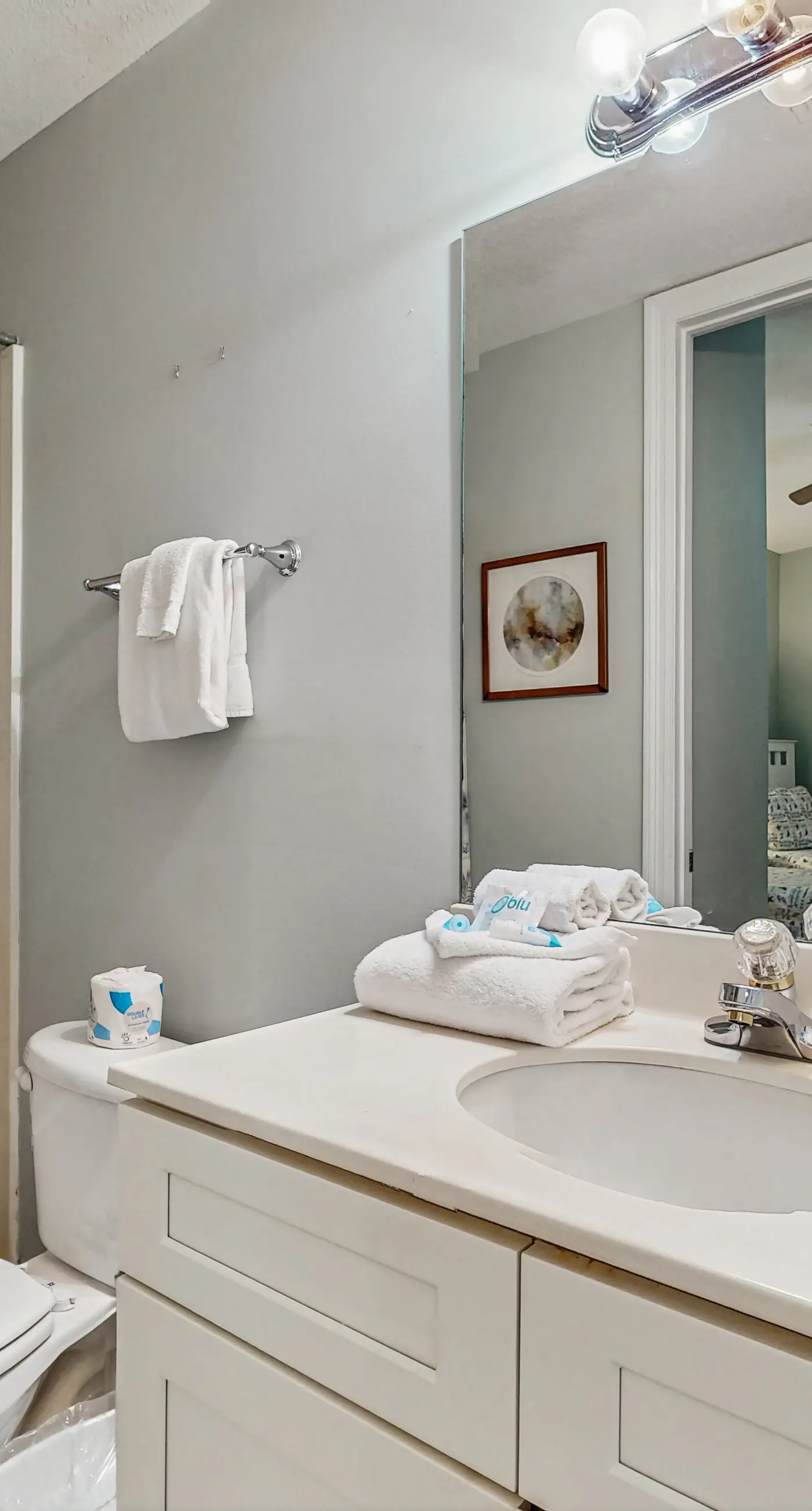 Gulf-front condo with beautiful views of The Pass, pools & hot tubs