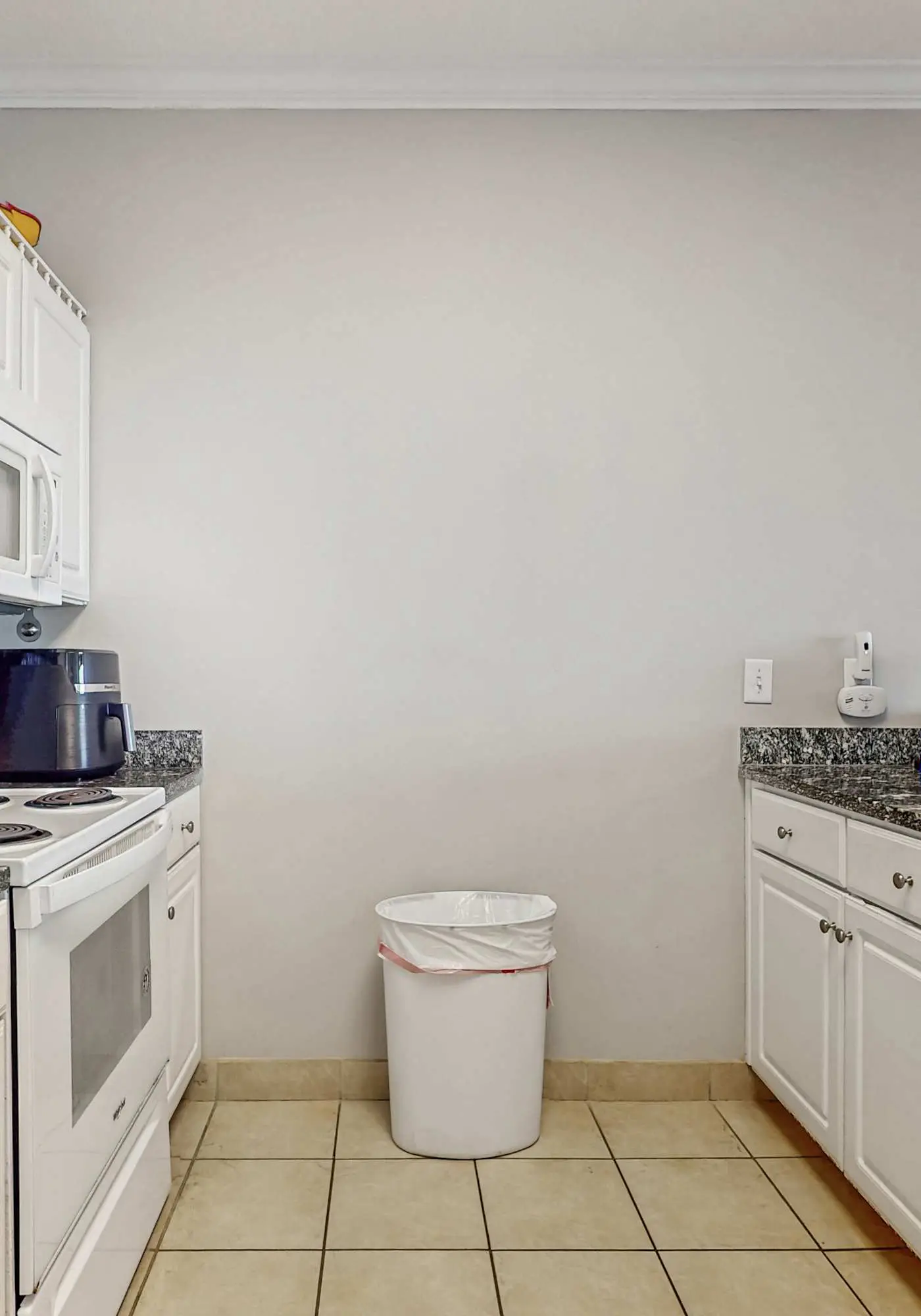 Gulf-front condo with beautiful views of The Pass, pools & hot tubs