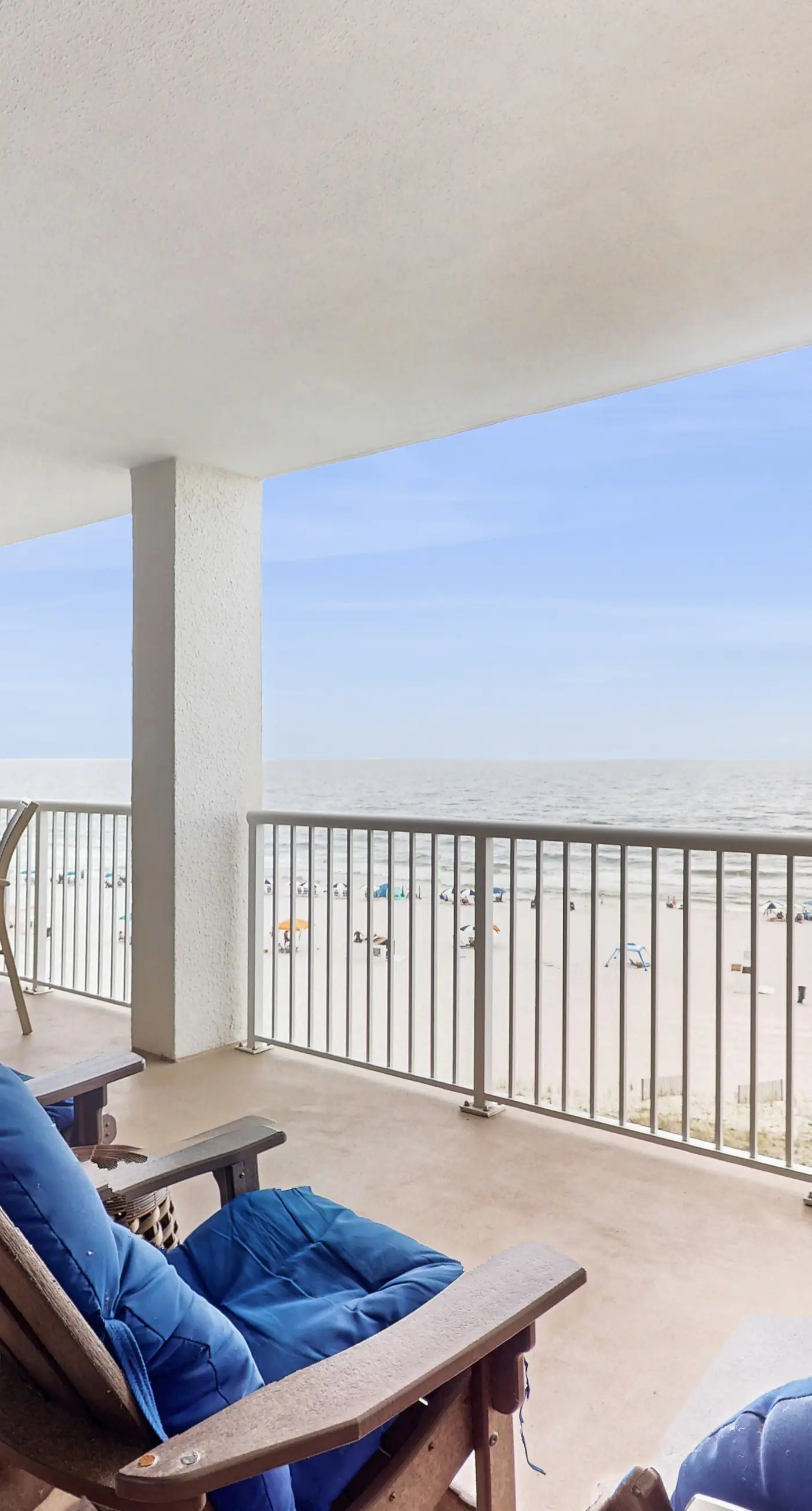 Gulf front escape w/ balcony, shared hot tub, pools, tennis, & beach access