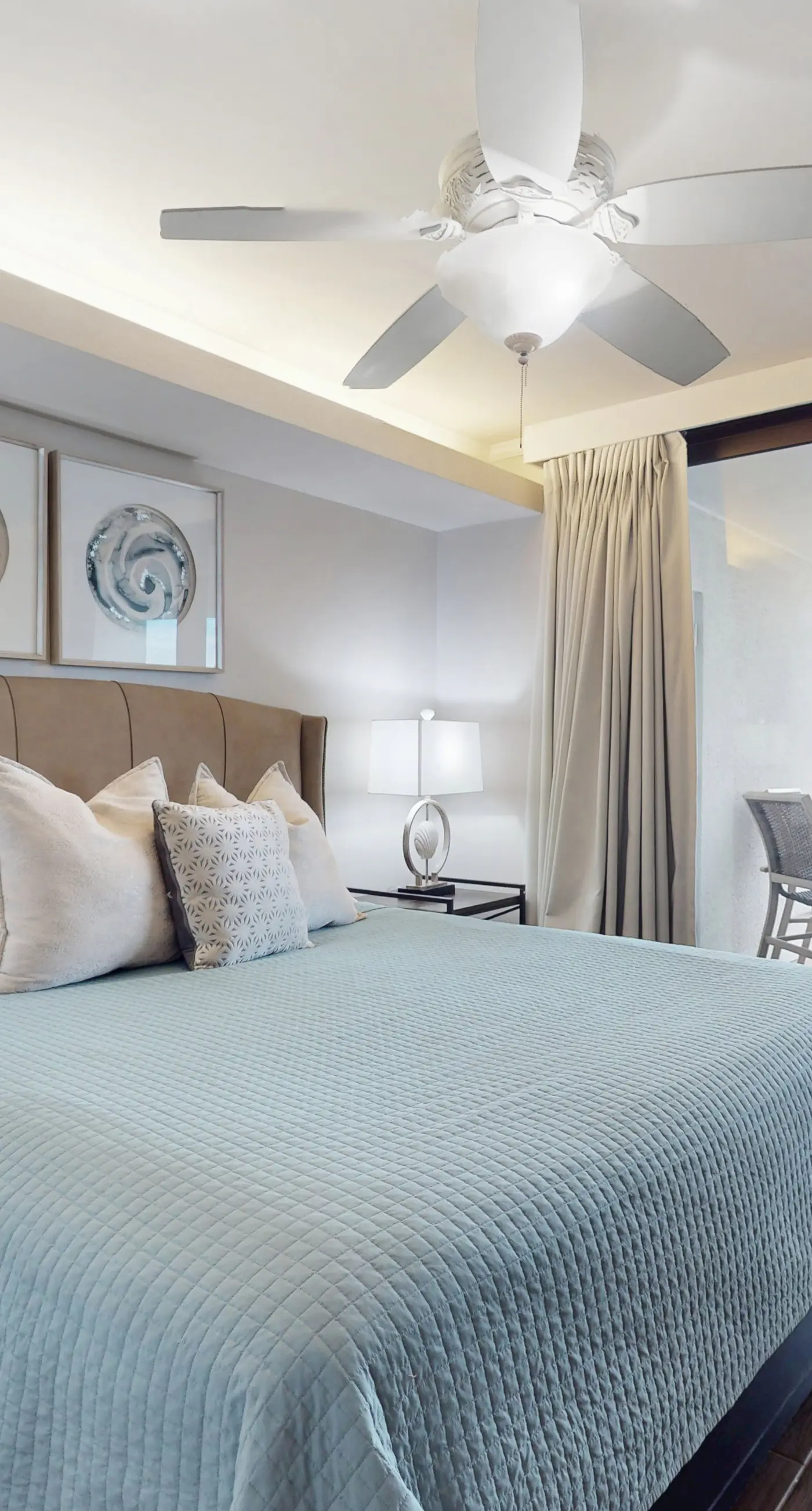 Gulf front escape w/ balcony, shared hot tub, pools, tennis, & beach access