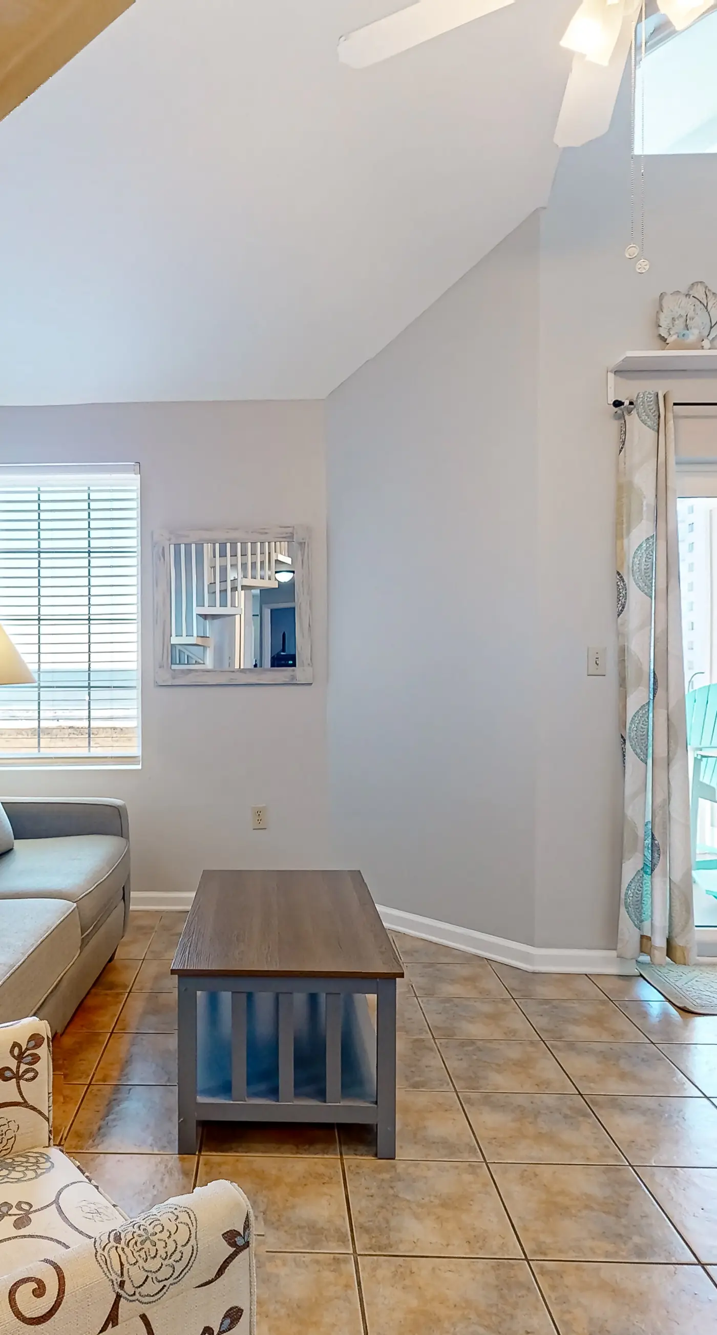 Spacious condo near the beach with great view, bonus loft, and shared pool